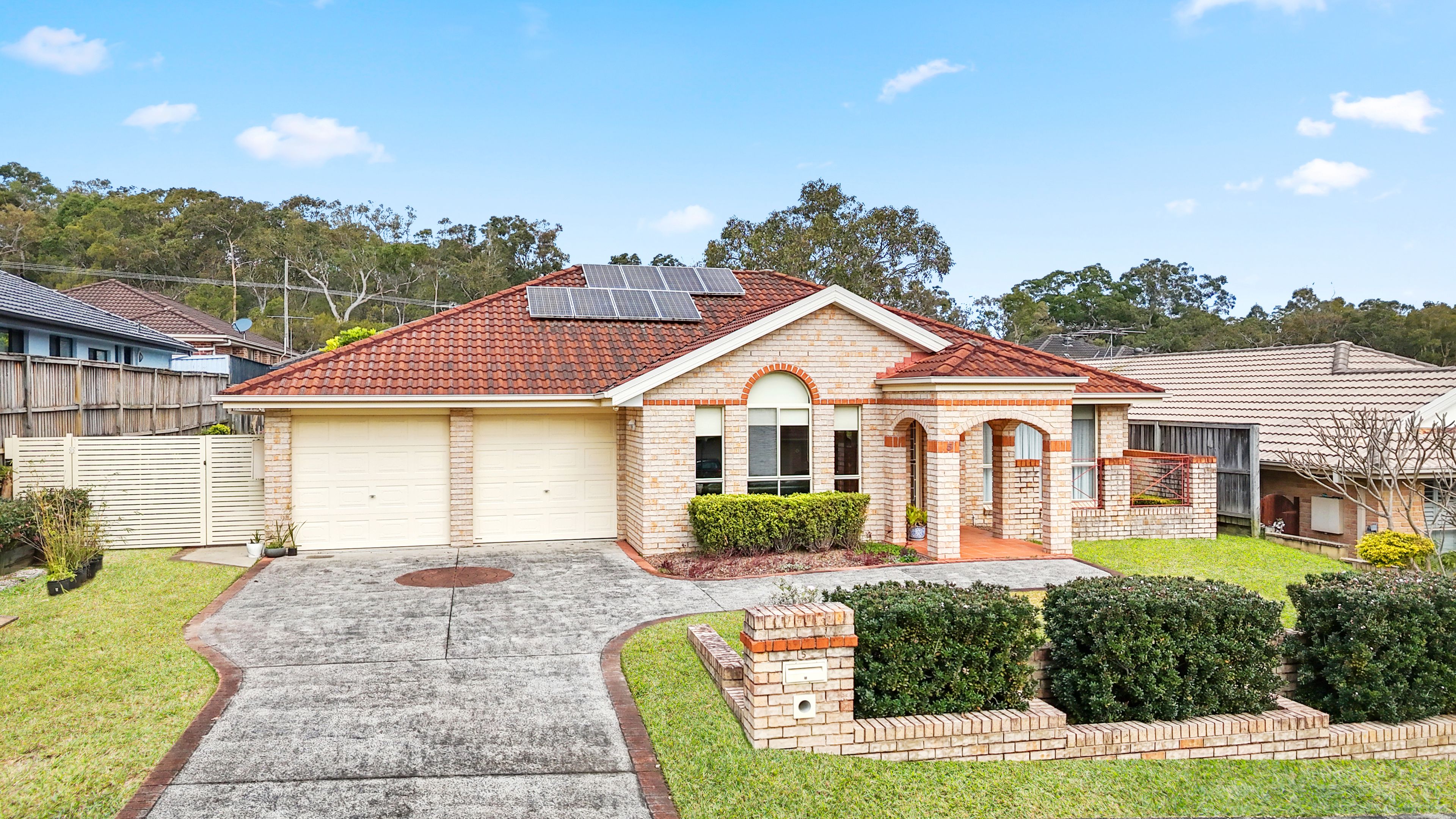 5 Tradewinds Avenue, Summerland Point NSW 2259