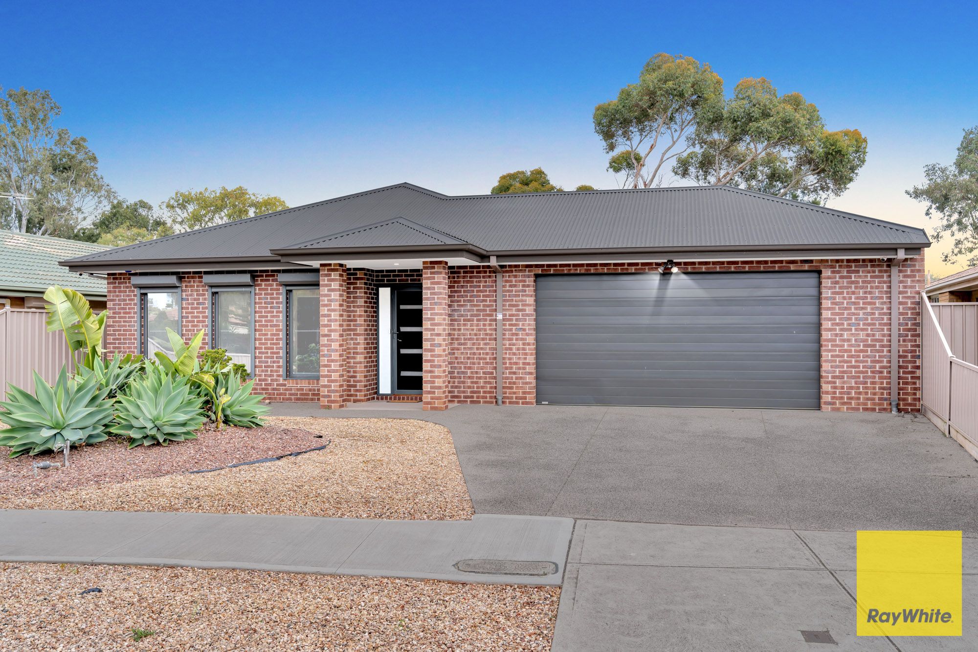 12 Mckenzie Crescent, Hoppers Crossing, VIC 3029