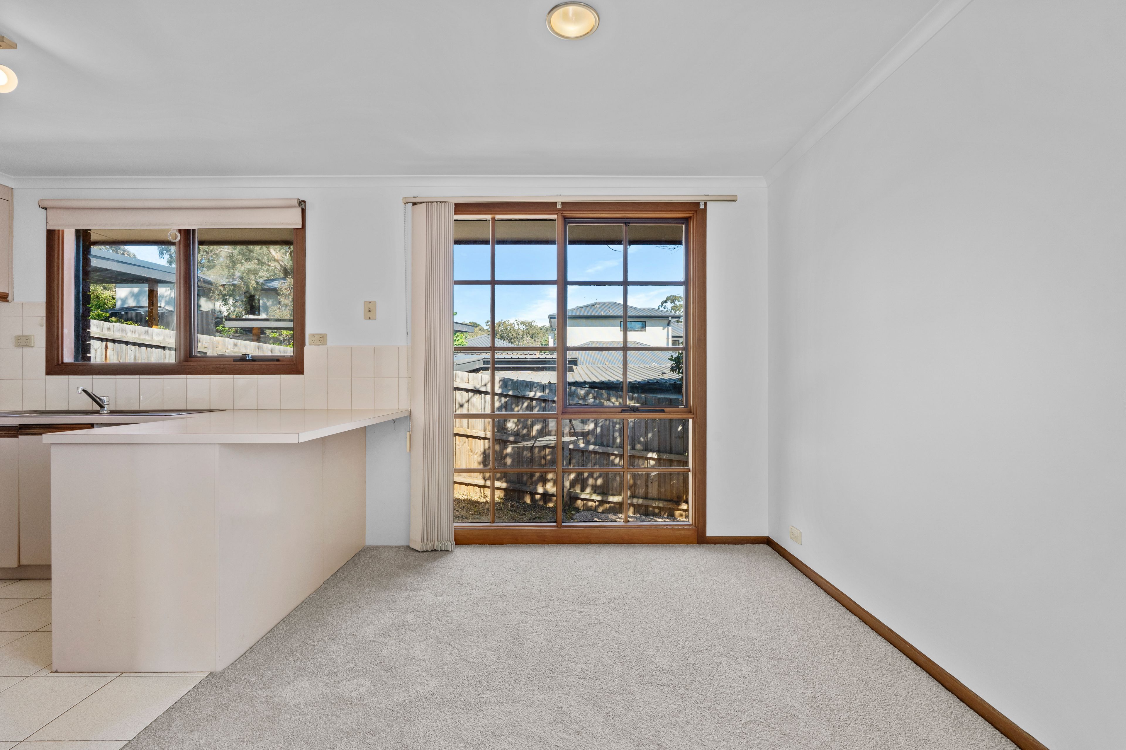 2/285 Bolton Street — photo 4 of 11