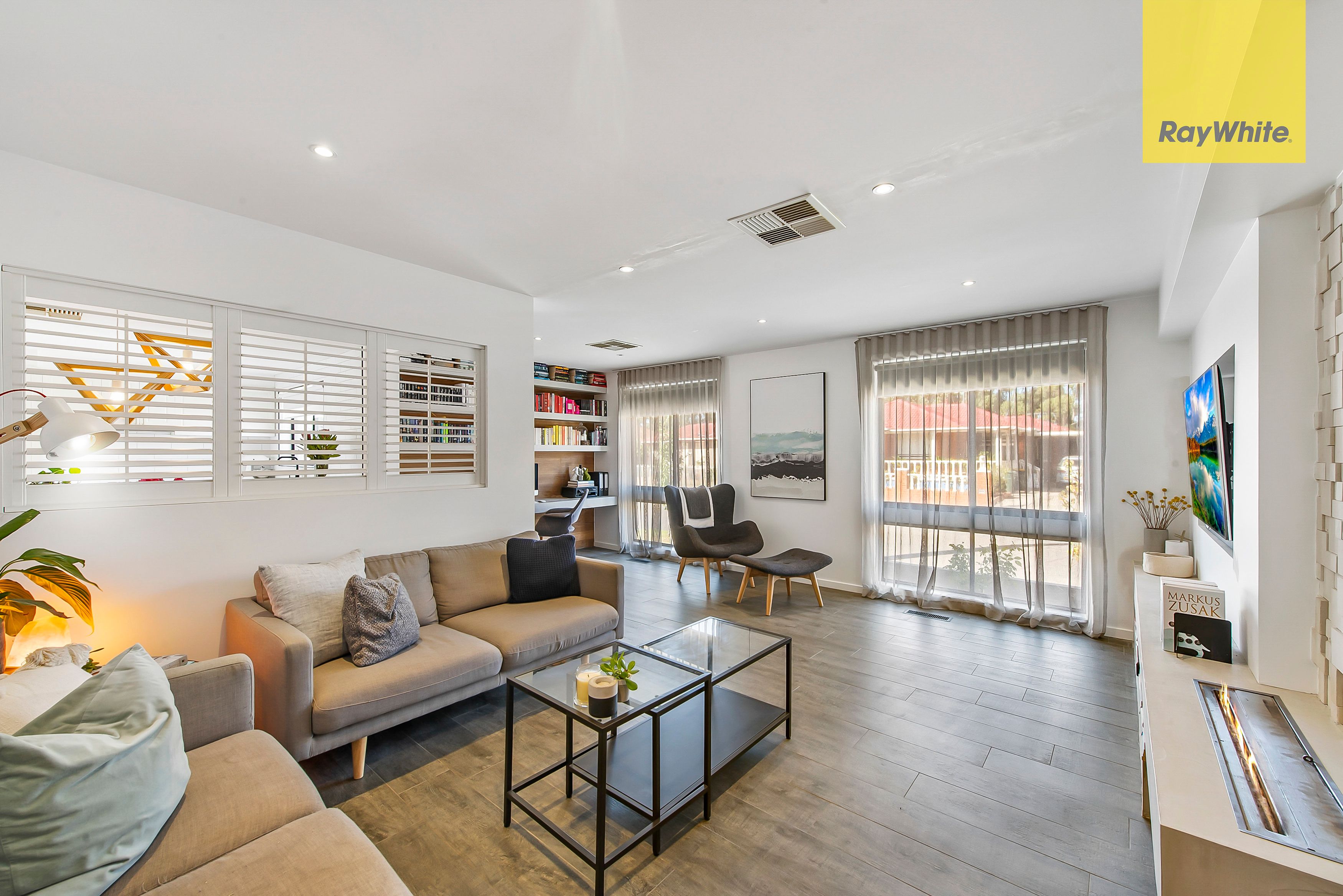 2 Redditch Crescent, Deer Park, VIC 3023