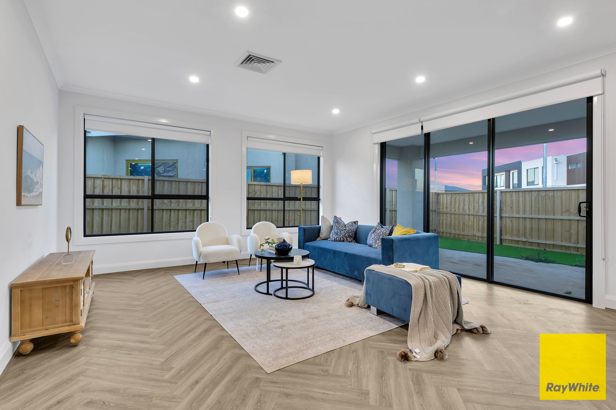 18 Lowland Crescent — photo 8 of 23