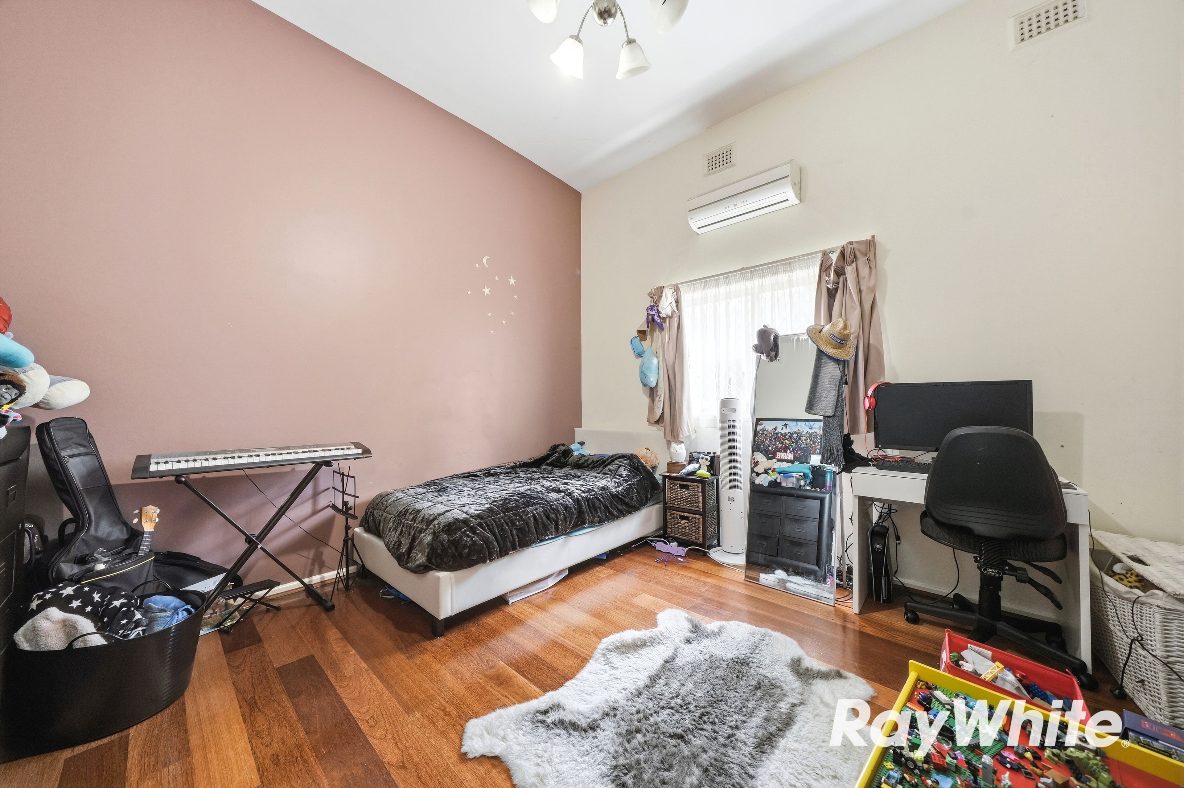 82 Lincoln Street — photo 10 of 24