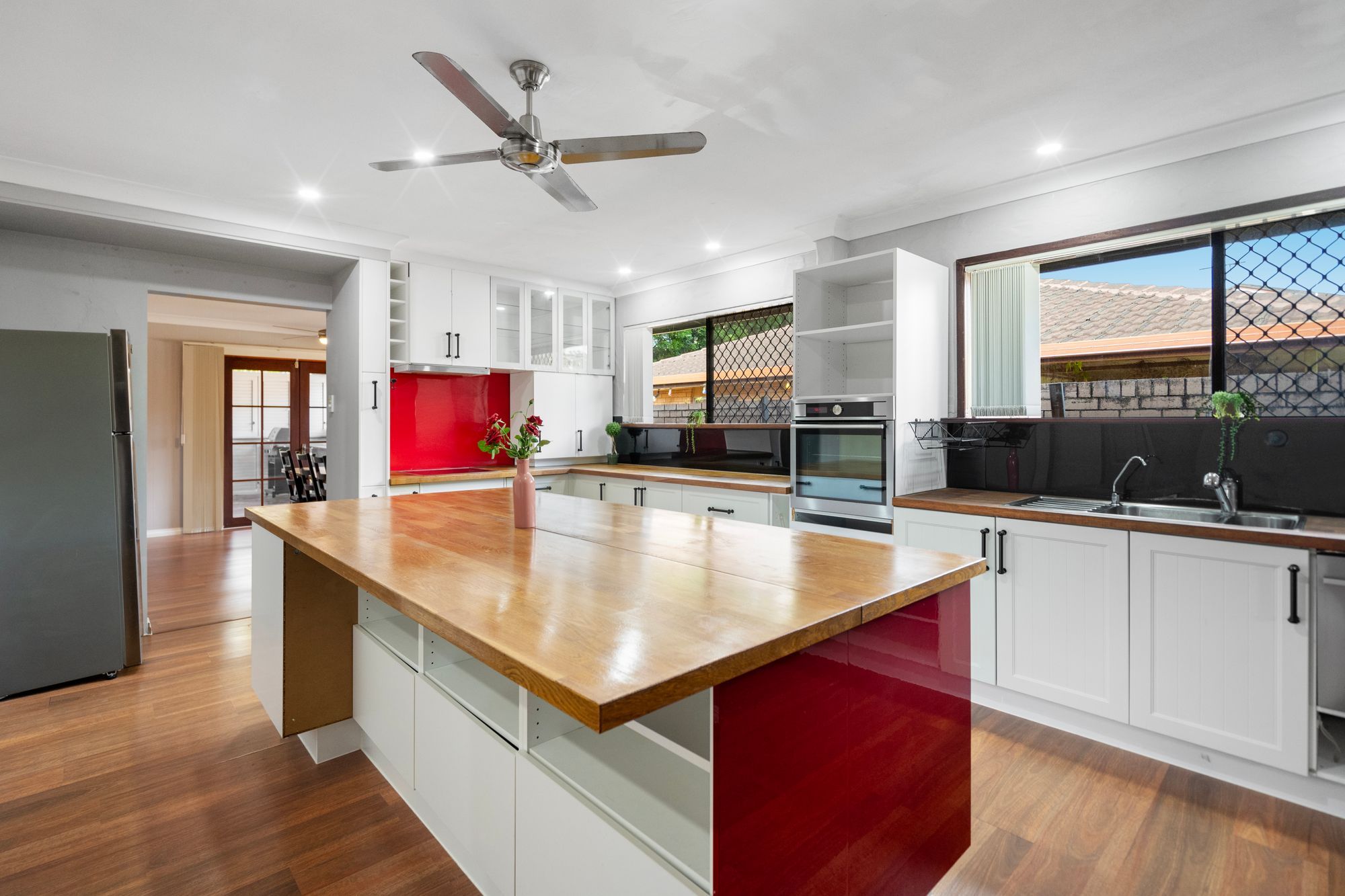 12 Onak Crescent, Springwood, QLD 4127