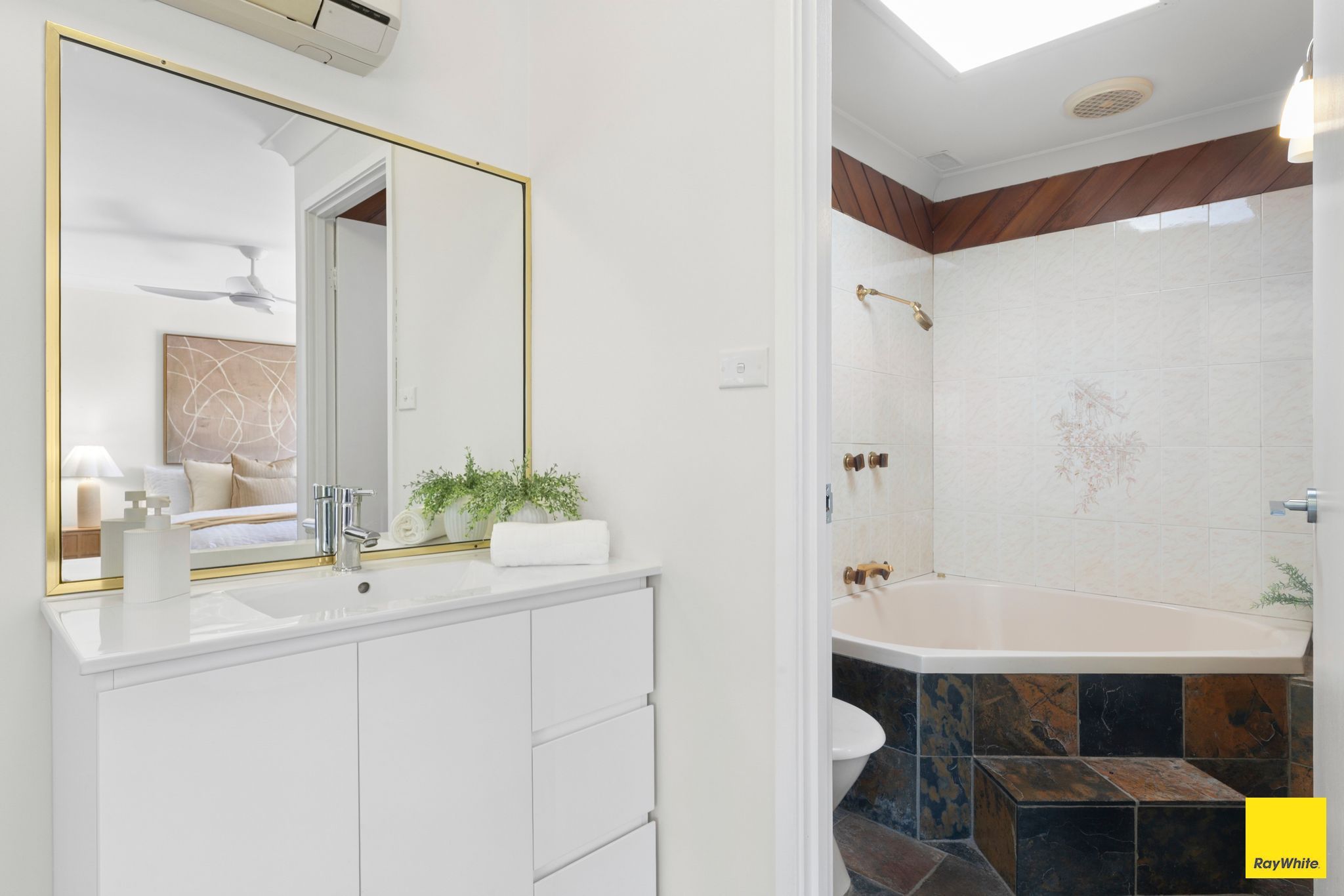 21 Austin Street — photo 8 of 16