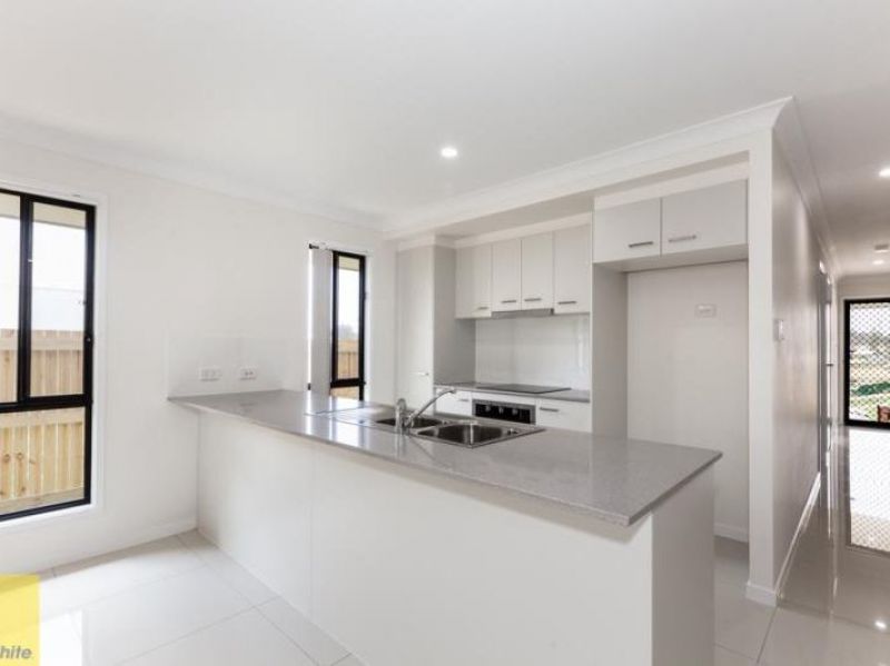 1/25 Wright Crescent, Flinders View, QLD 4305