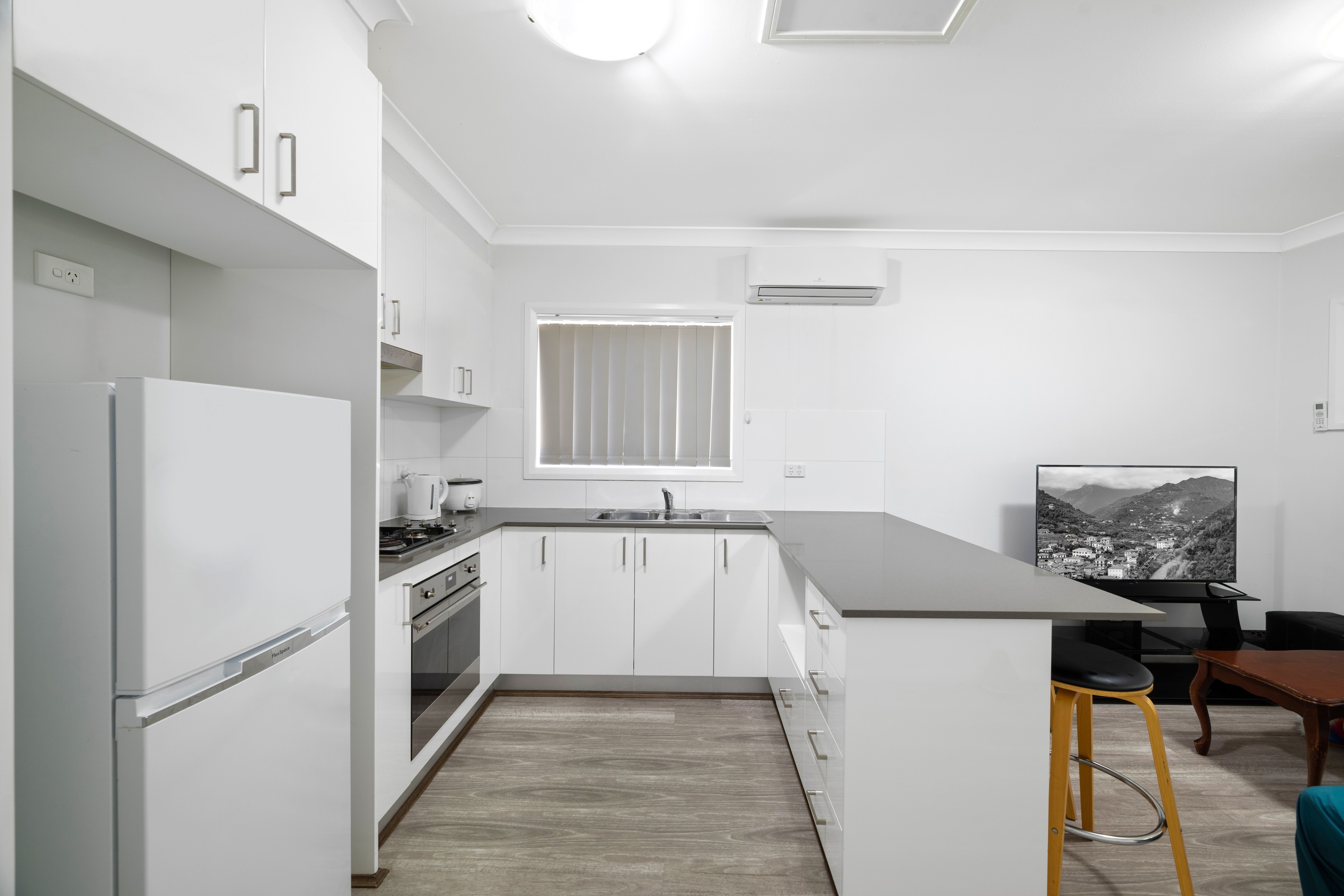 2 Normandy Terrace, Leumeah, NSW 2560