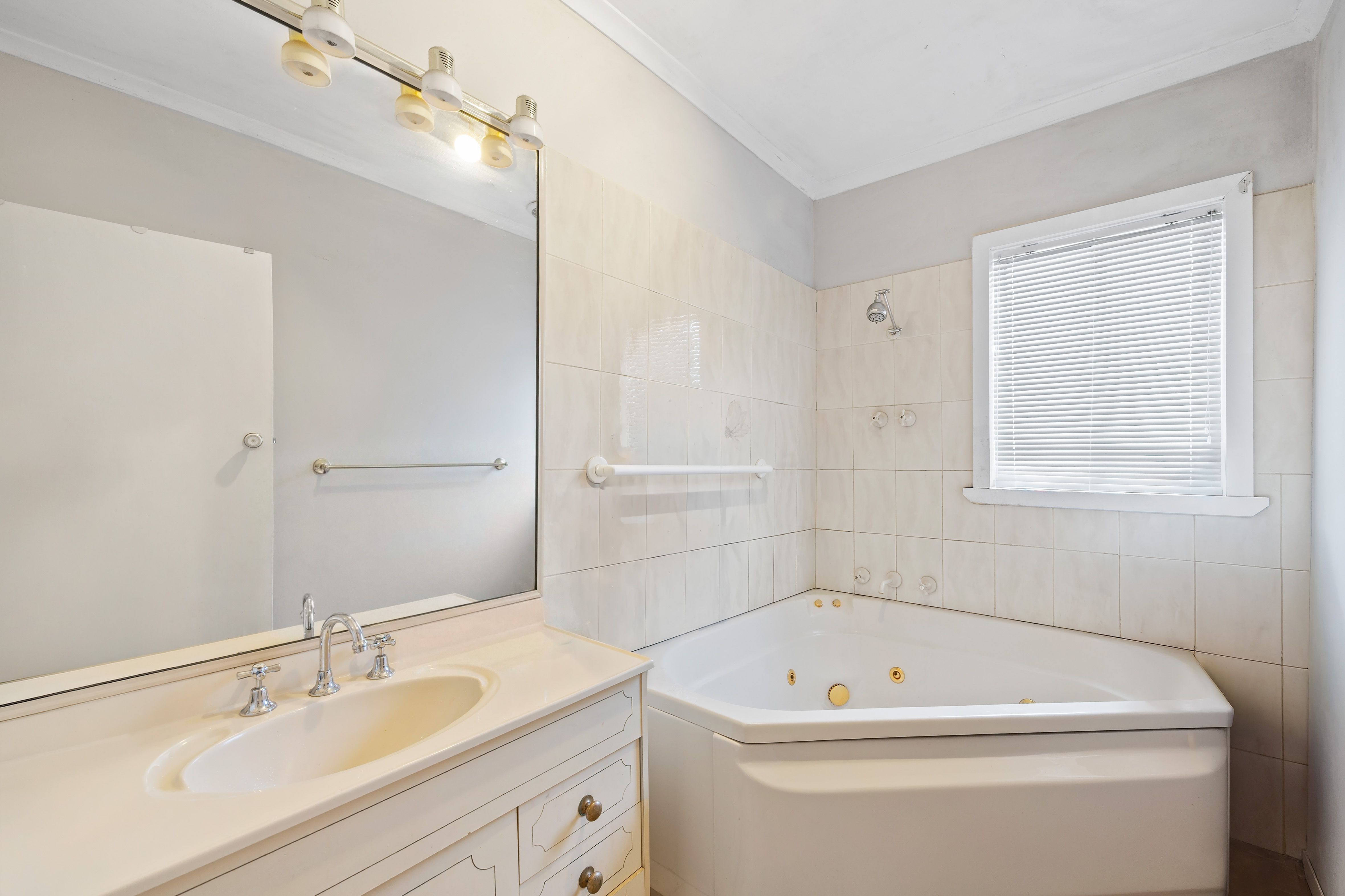 4 Beddows Street — photo 6 of 10