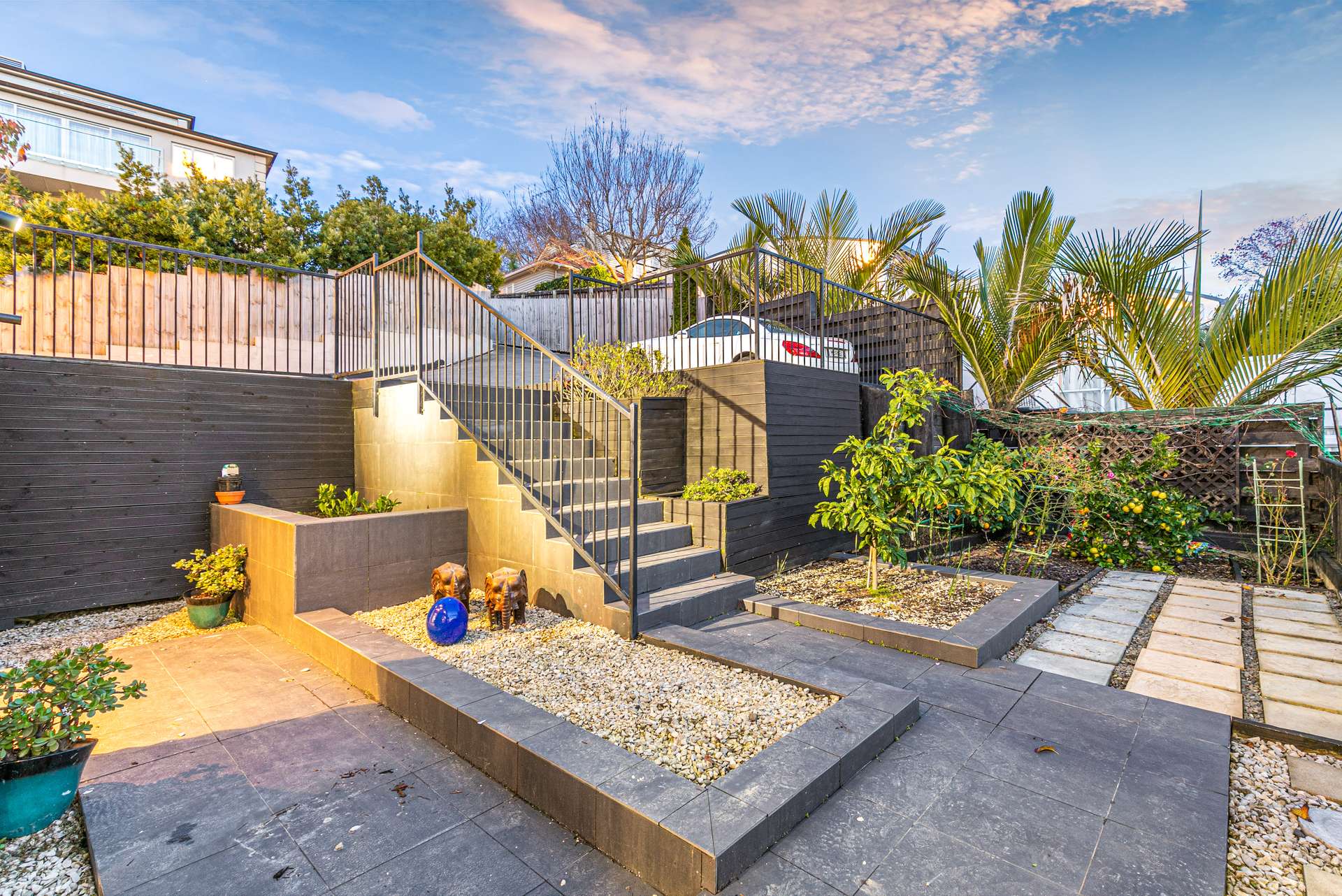 70 Spencer Street photo 3