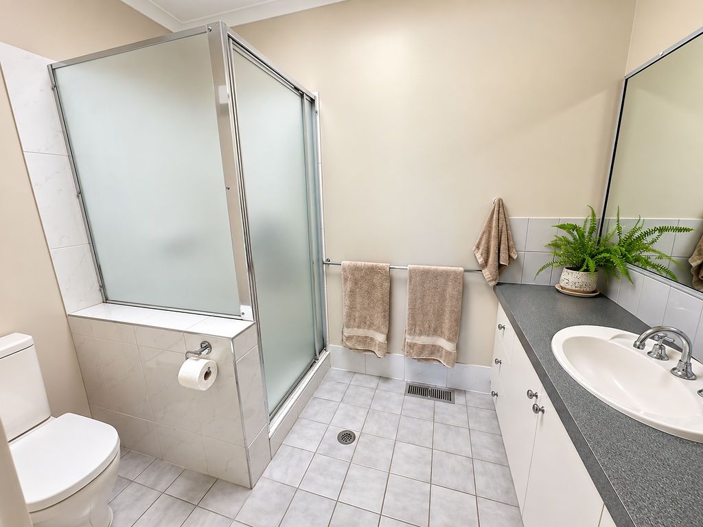 543 Harfleur Street — photo 11 of 21