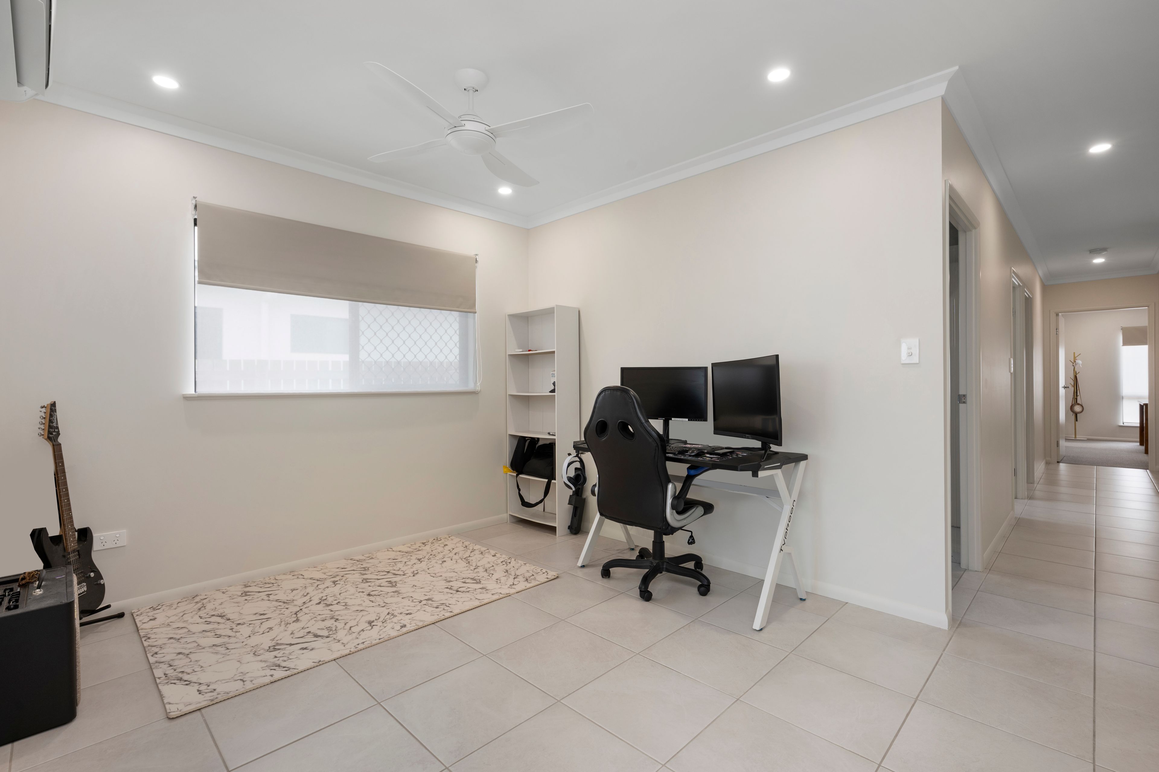 28 Calvana Crescent — photo 7 of 10