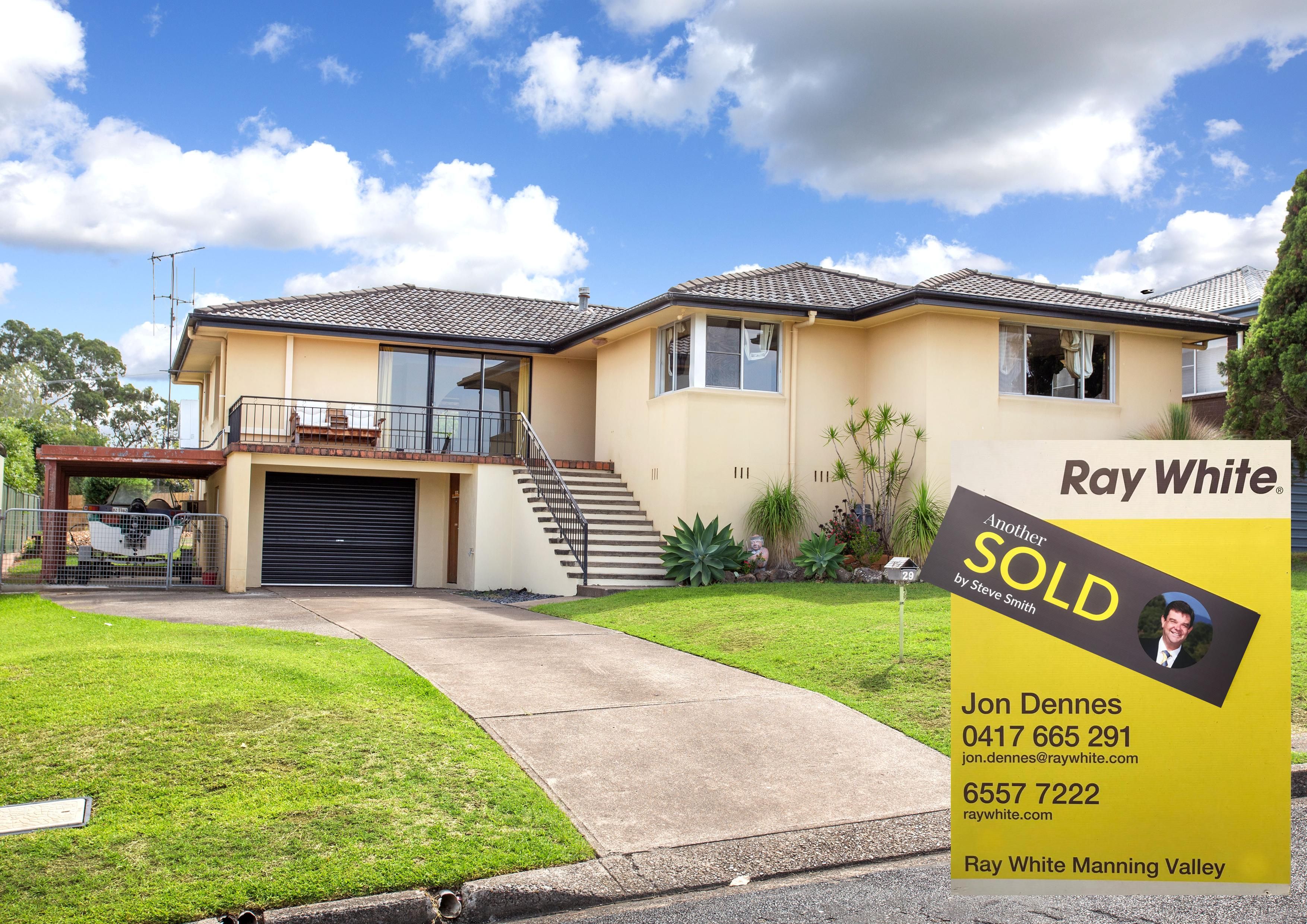29 Tristania Crescent