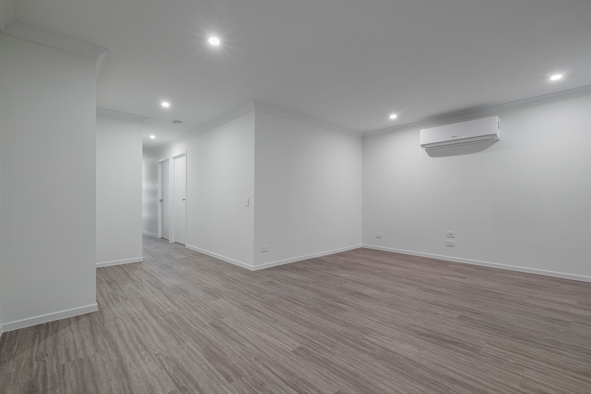 1/16 Marhaba Court, Redbank Plains, QLD 4301