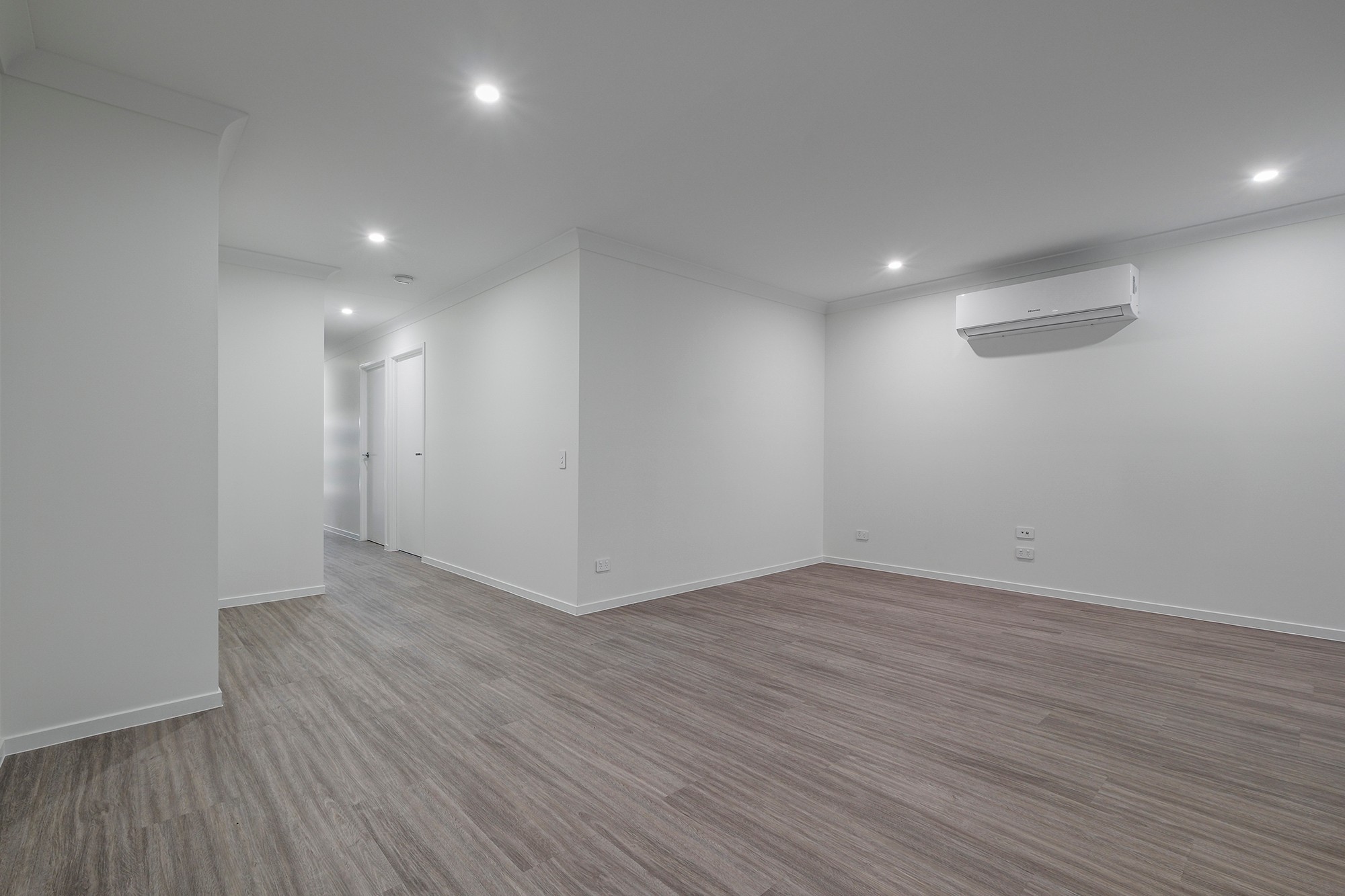 1/16 Marhaba Court, Redbank Plains, QLD 4301