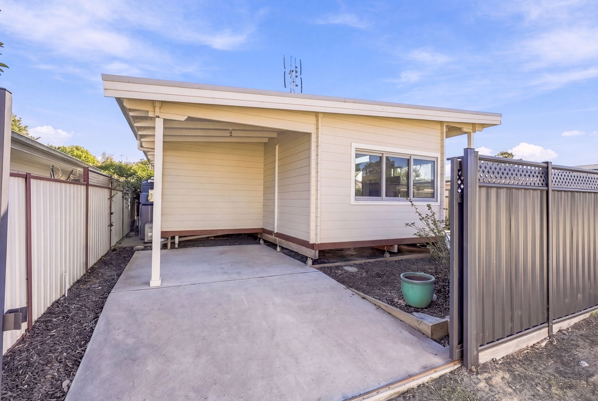 12 & 12A Melbourne Avenue — photo 9 of 19