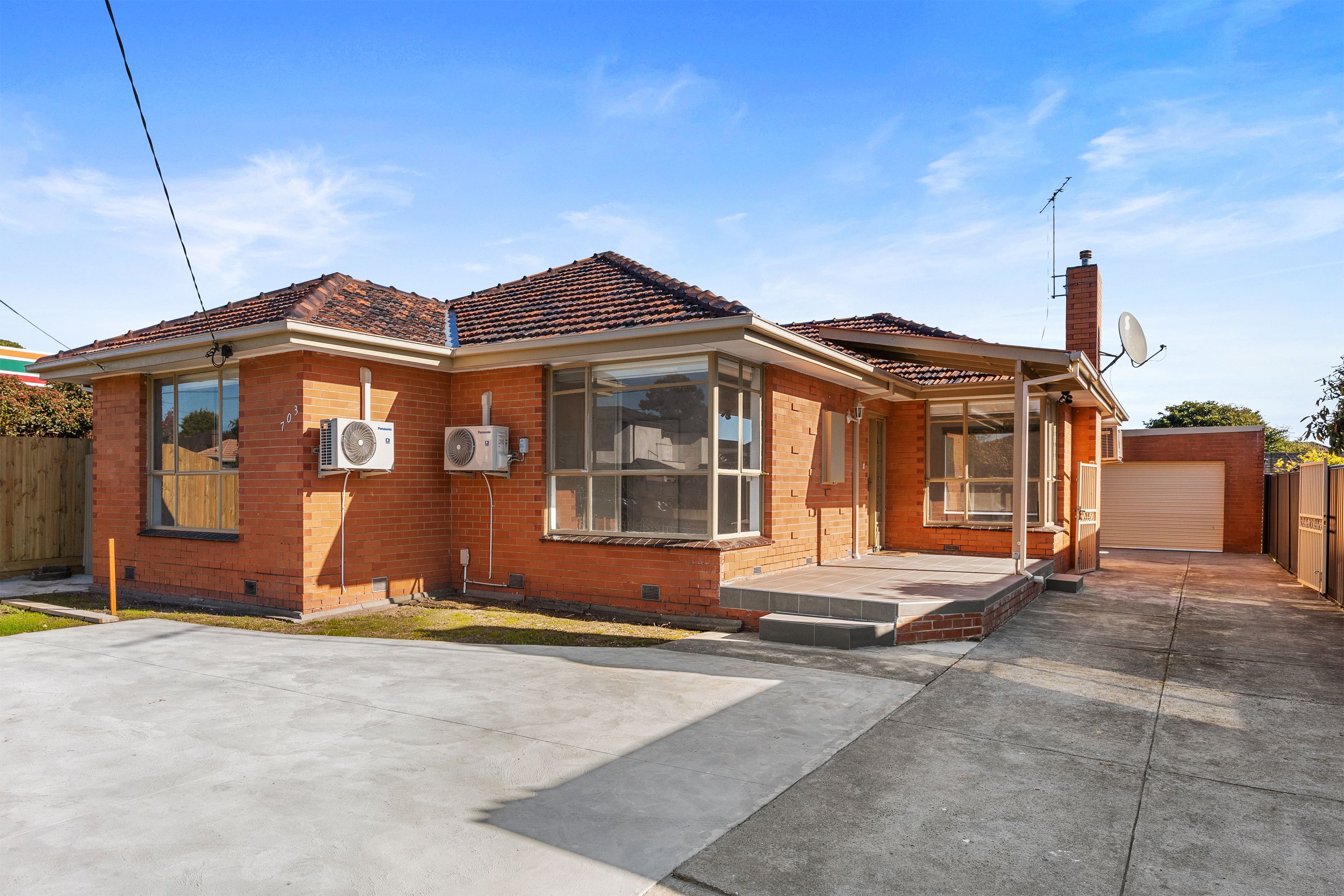 703 Warrigal Road, Bentleigh East VIC 3165