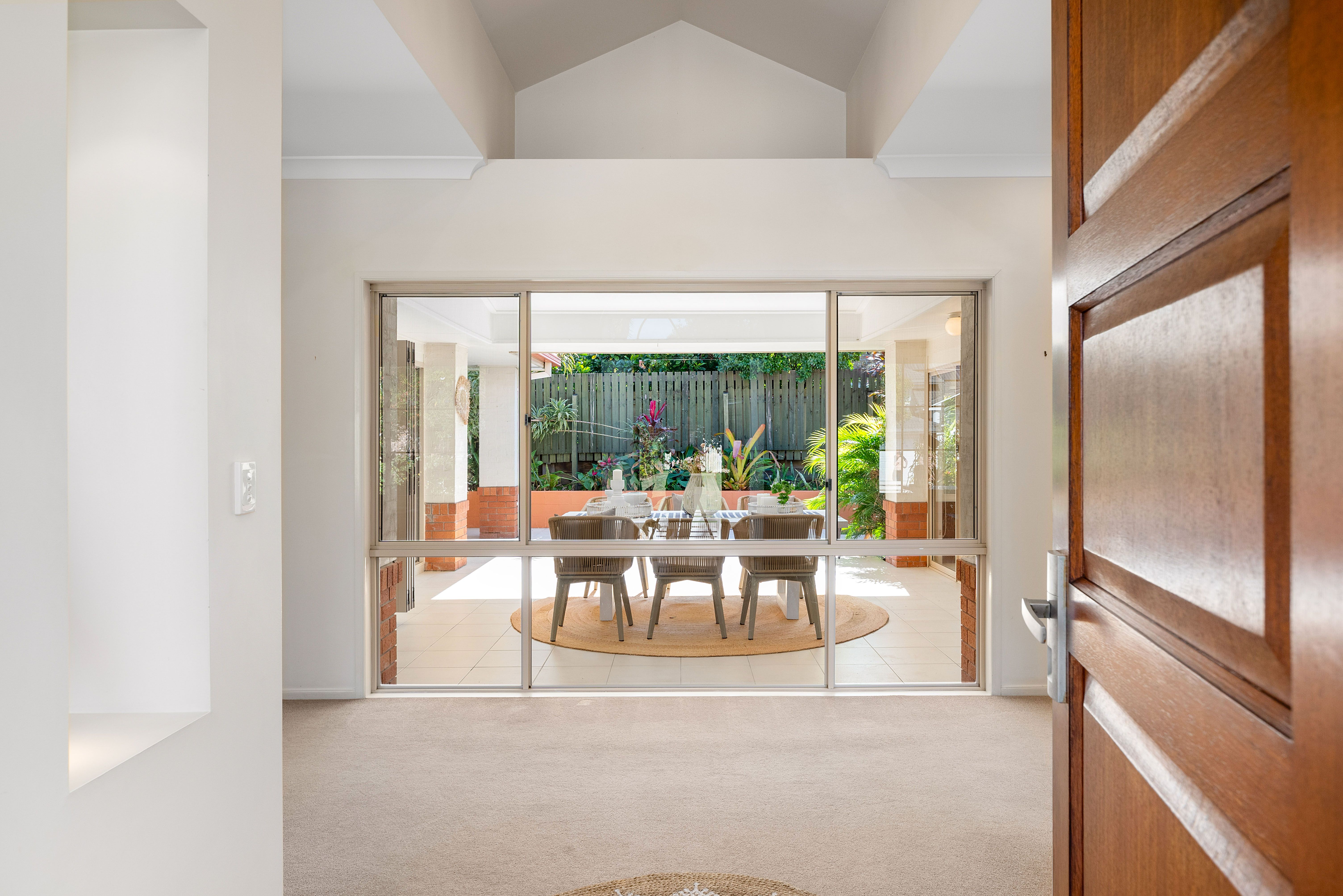 52 Holborn Crescent, Carindale, QLD 4152