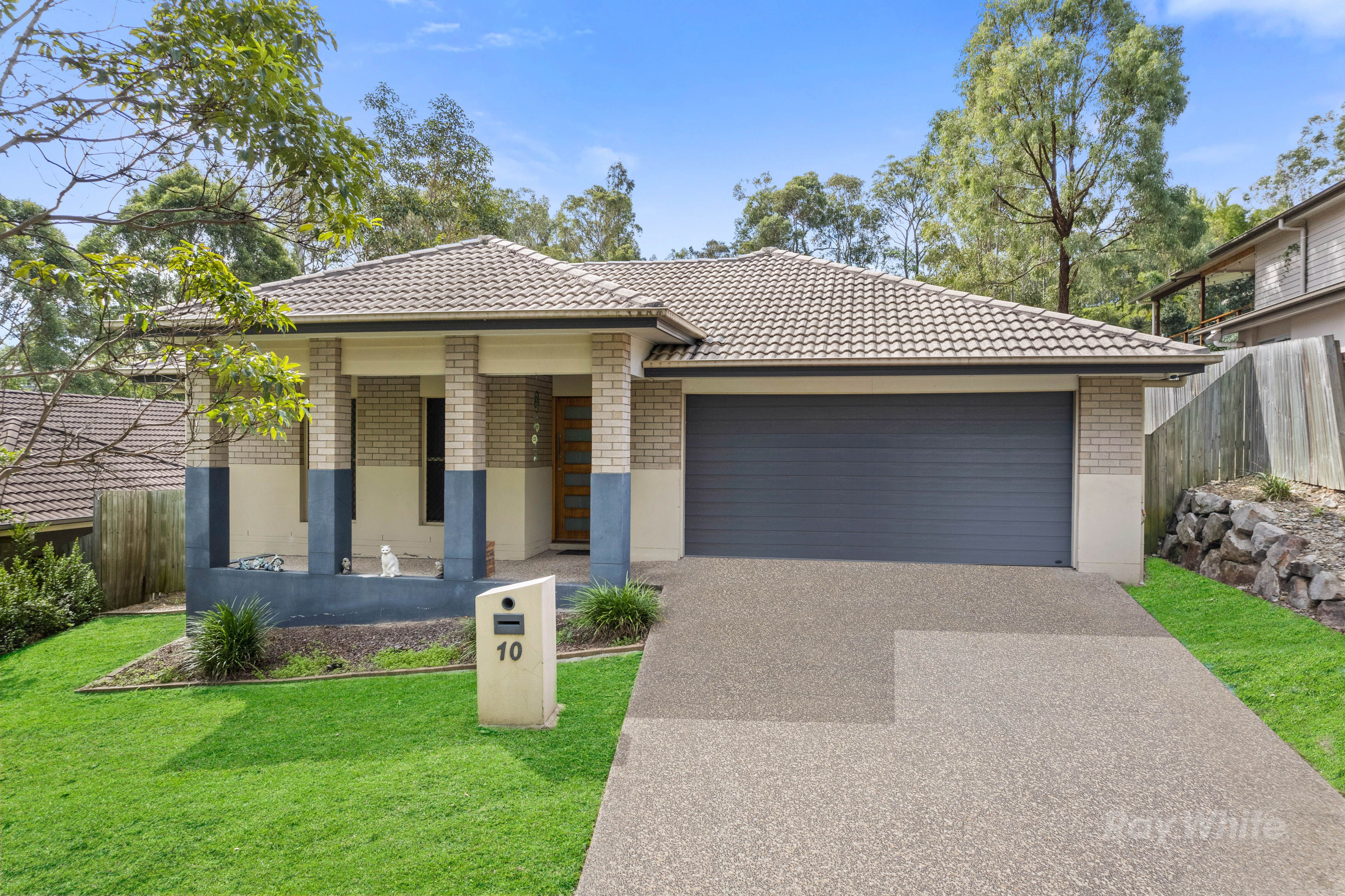 10 Millstream Retreat, Waterford, QLD 4133