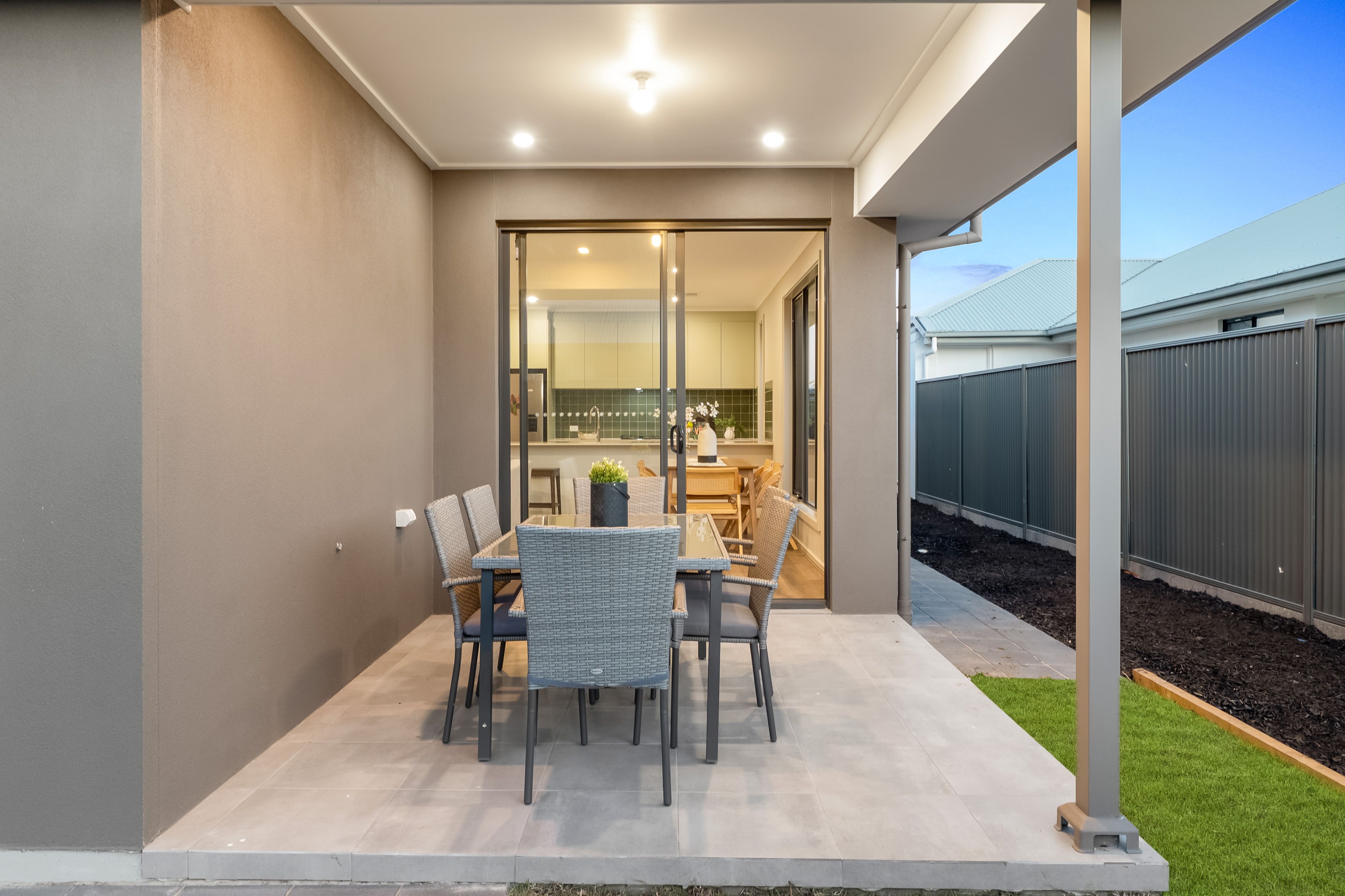 7 PRIMROSE Avenue — photo 18 of 19