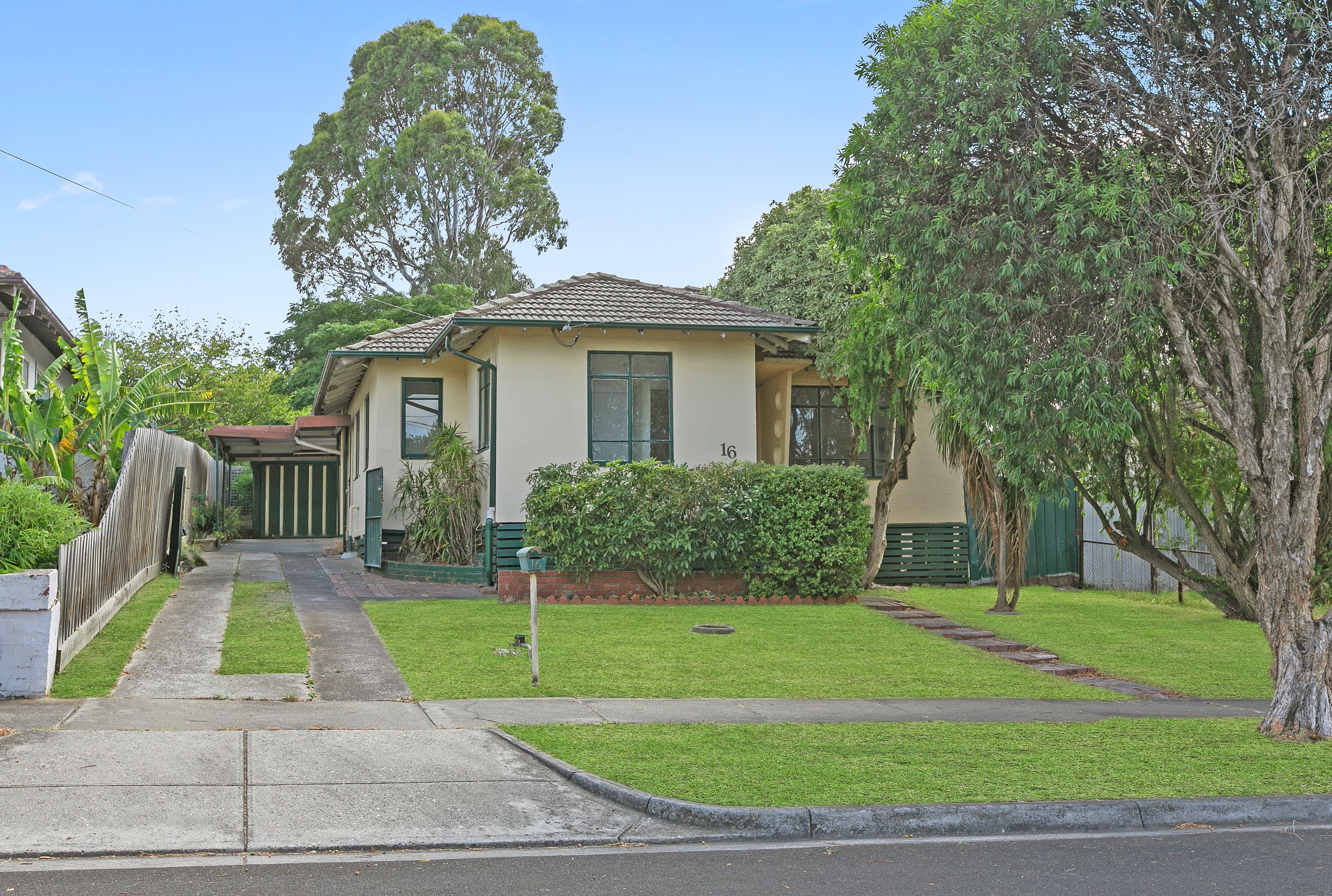 16 Nisbett Street