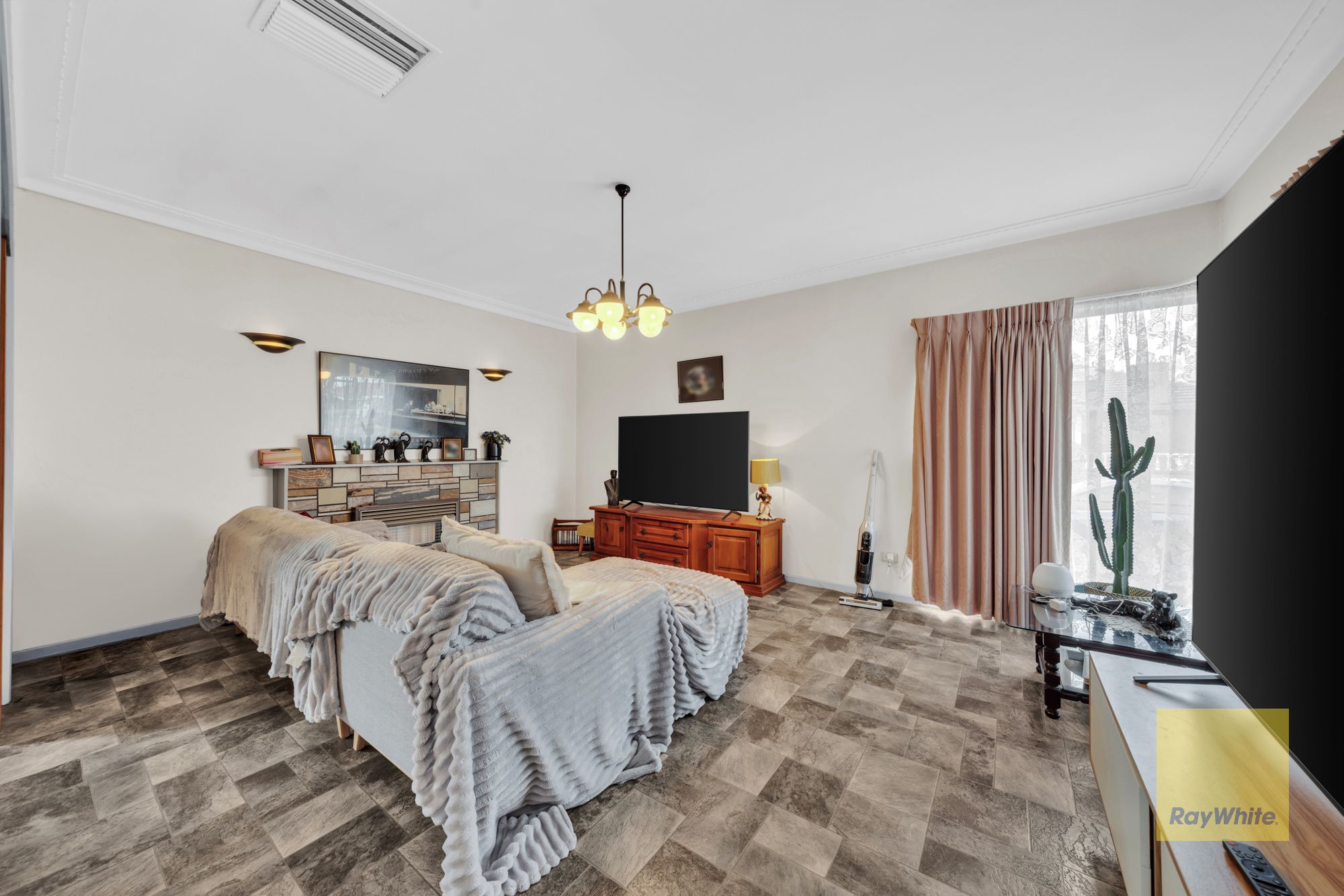 232 Furlong Road — photo 7 of 17