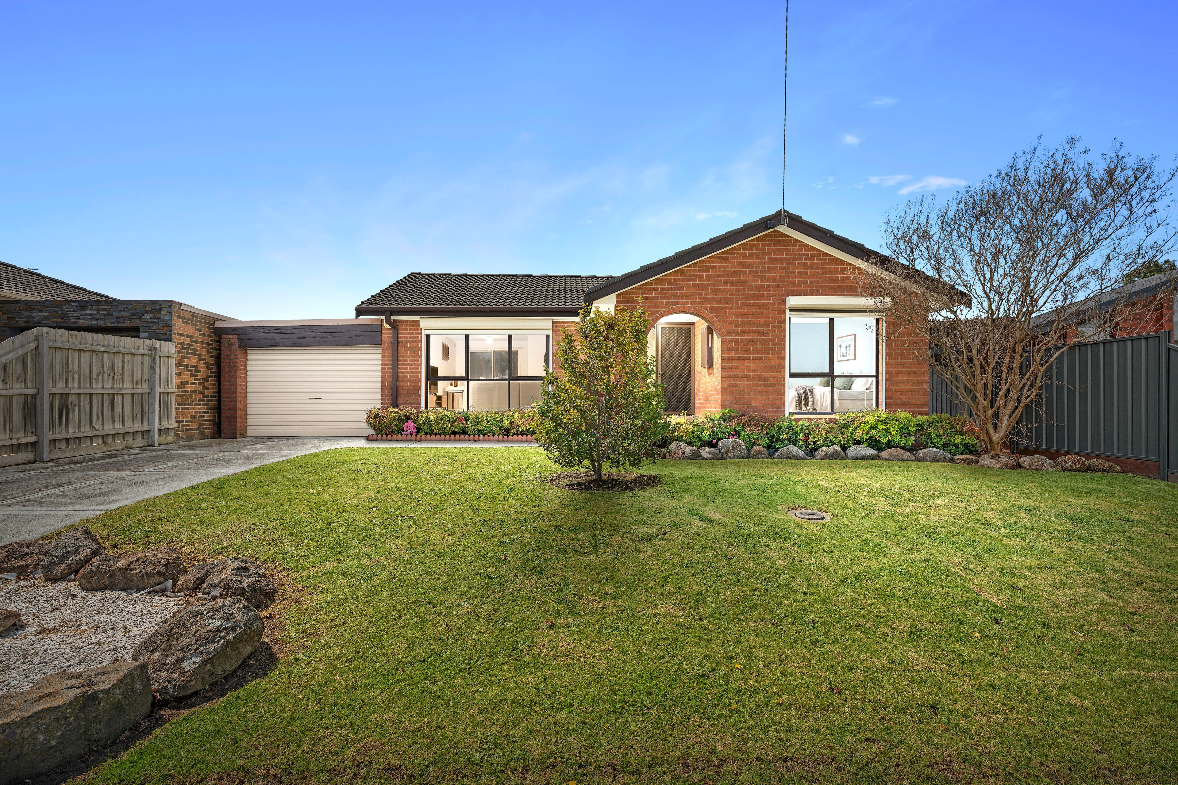 12 Penrith Crescent — photo from Ray White Bundoora