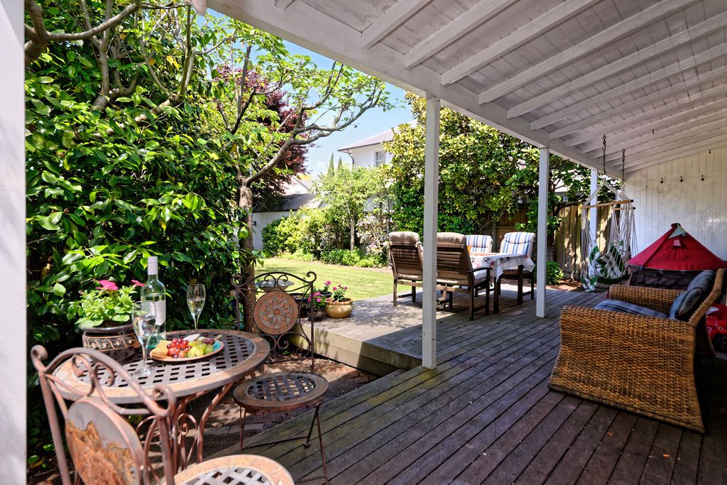 8 Wairarapa Terrace, Merivale, Christchurch City
