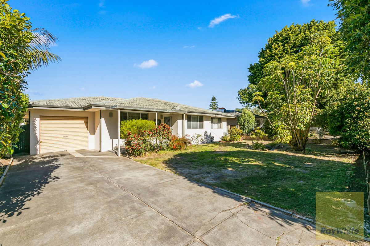 17 Edinburgh Road, Forrestfield WA 6058