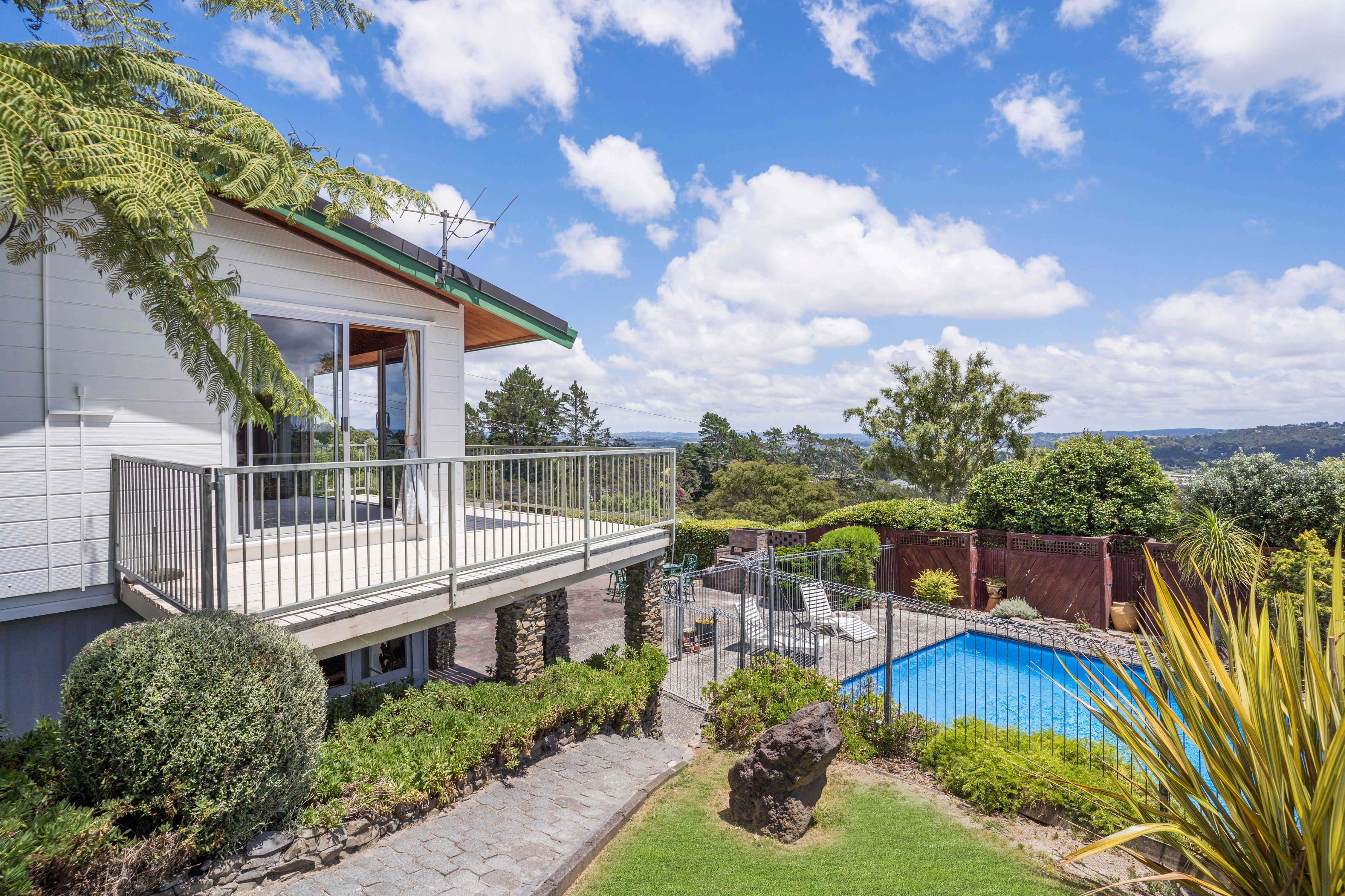 188 Upper Harbour Drive, Greenhithe, North Shore City