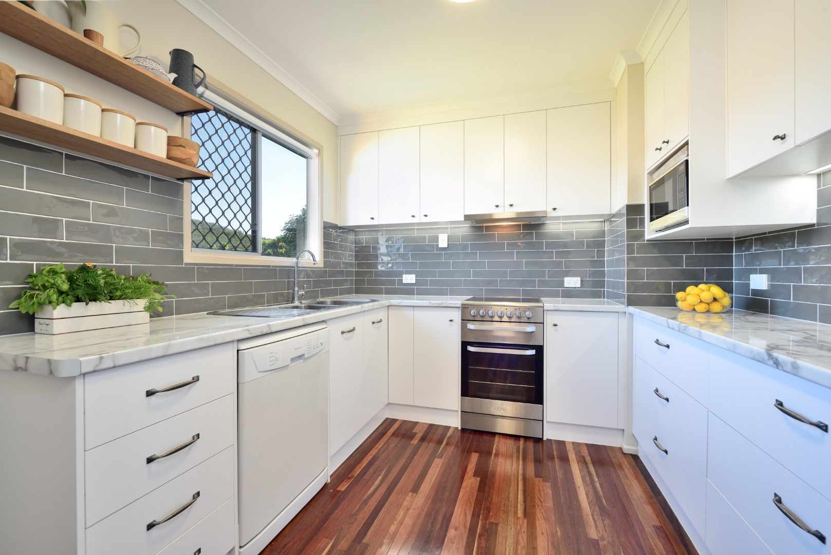 20 Cedar Street, Kin Kora, QLD 4680