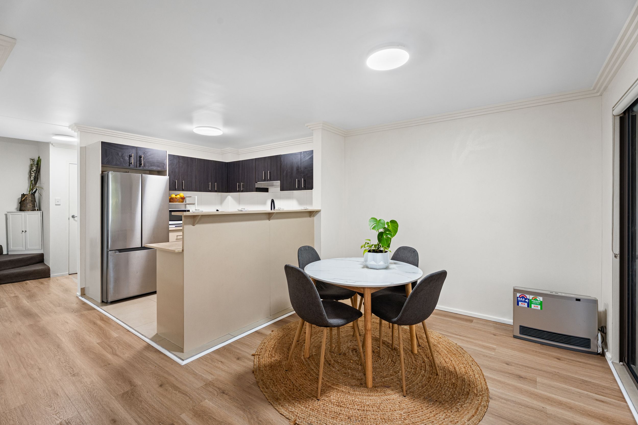 9/1-5 Regentville Road — photo 4 of 18