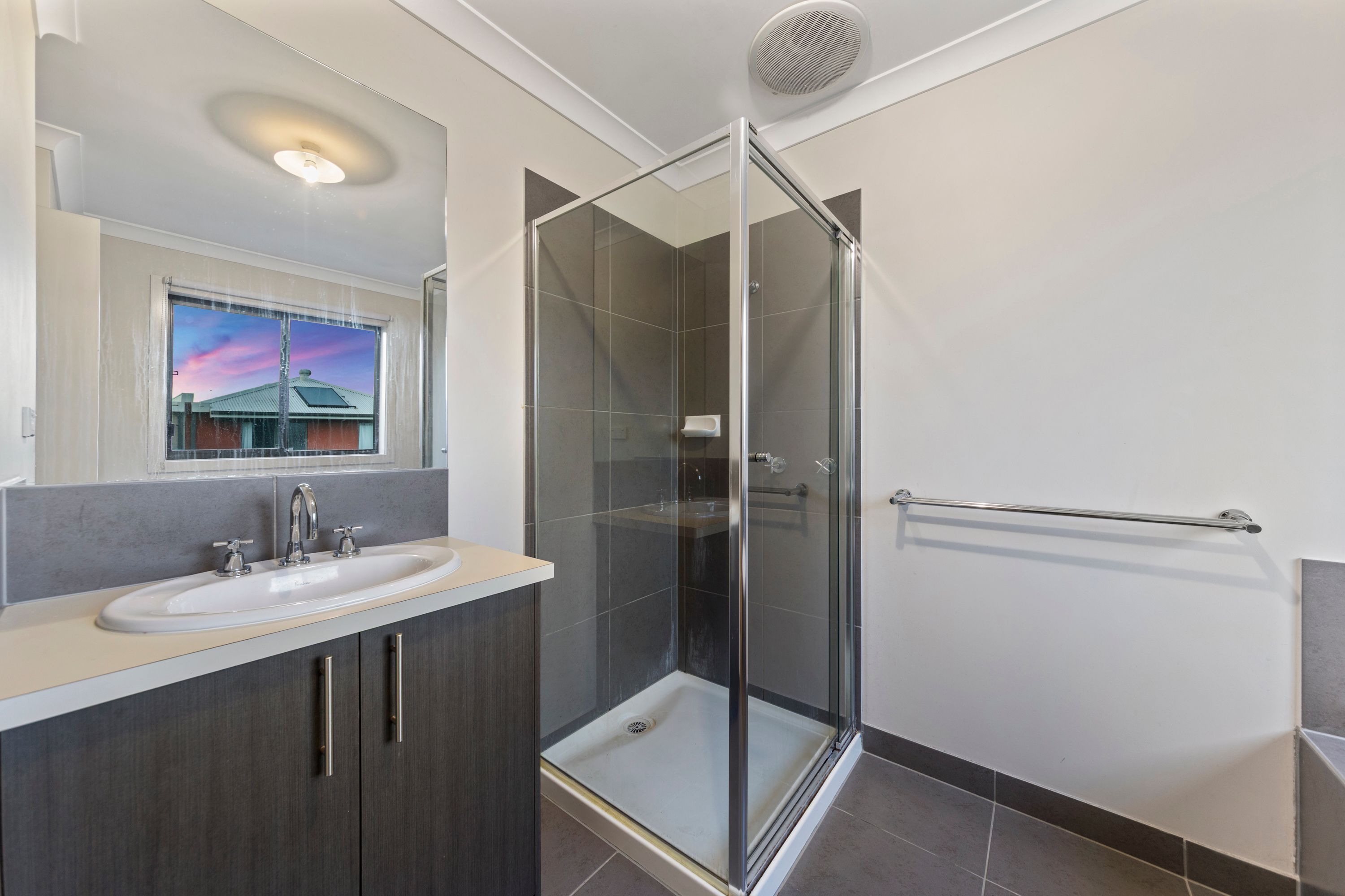 8 Bluestone Street — photo 14 of 28