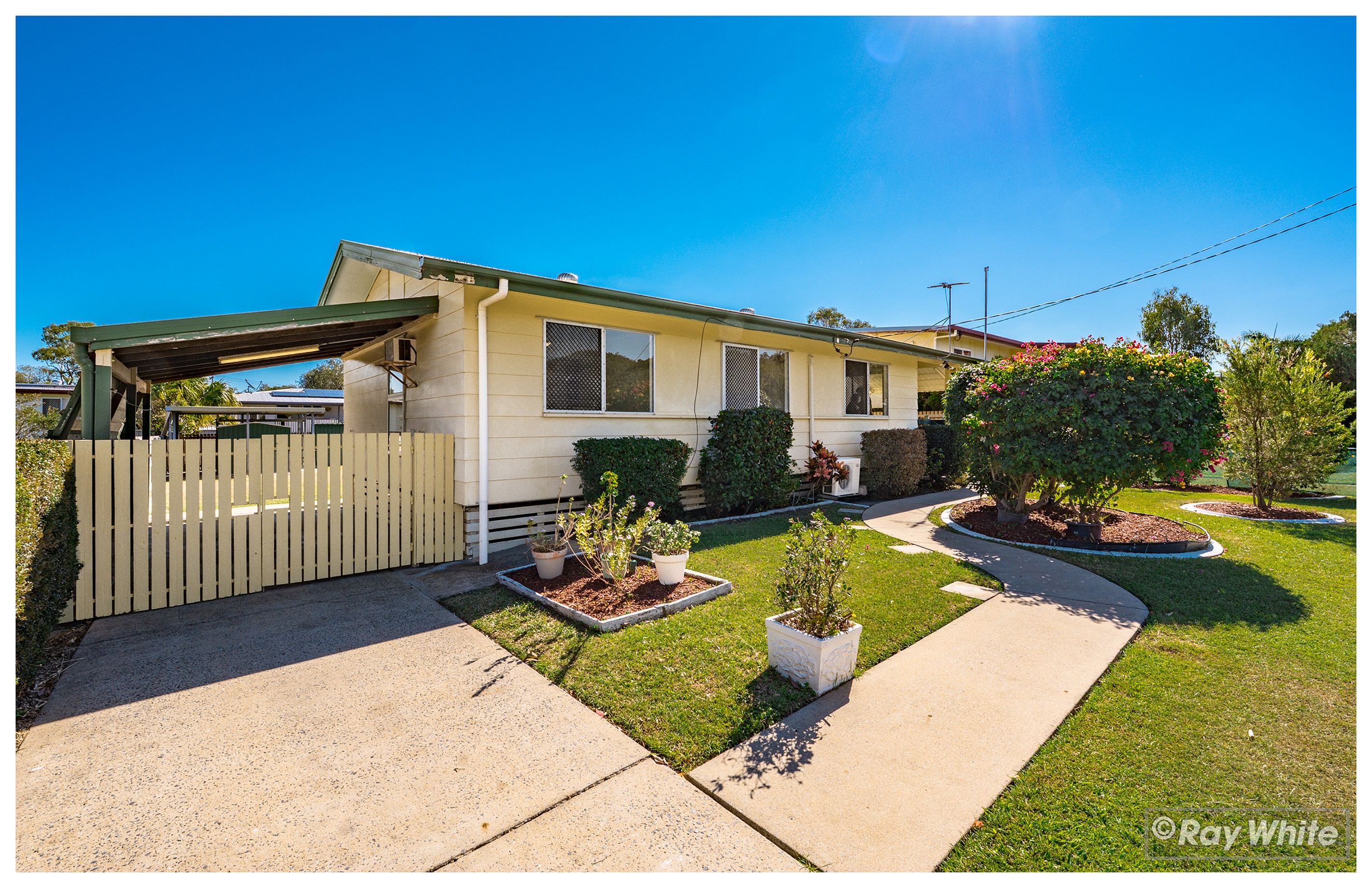 127 Sisley Street, Koongal, QLD 4701