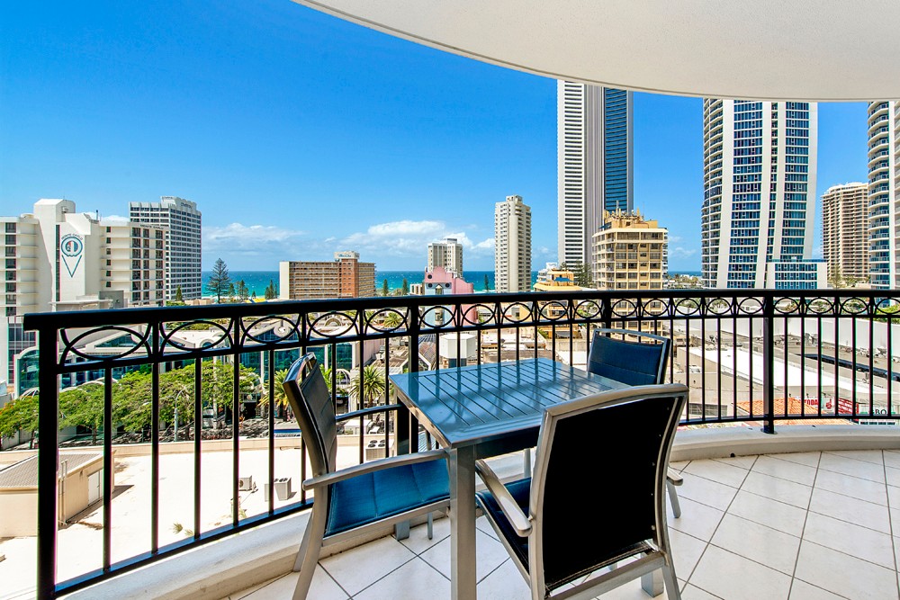 1075/23 Ferny Avenue, Surfers Paradise, QLD 4217