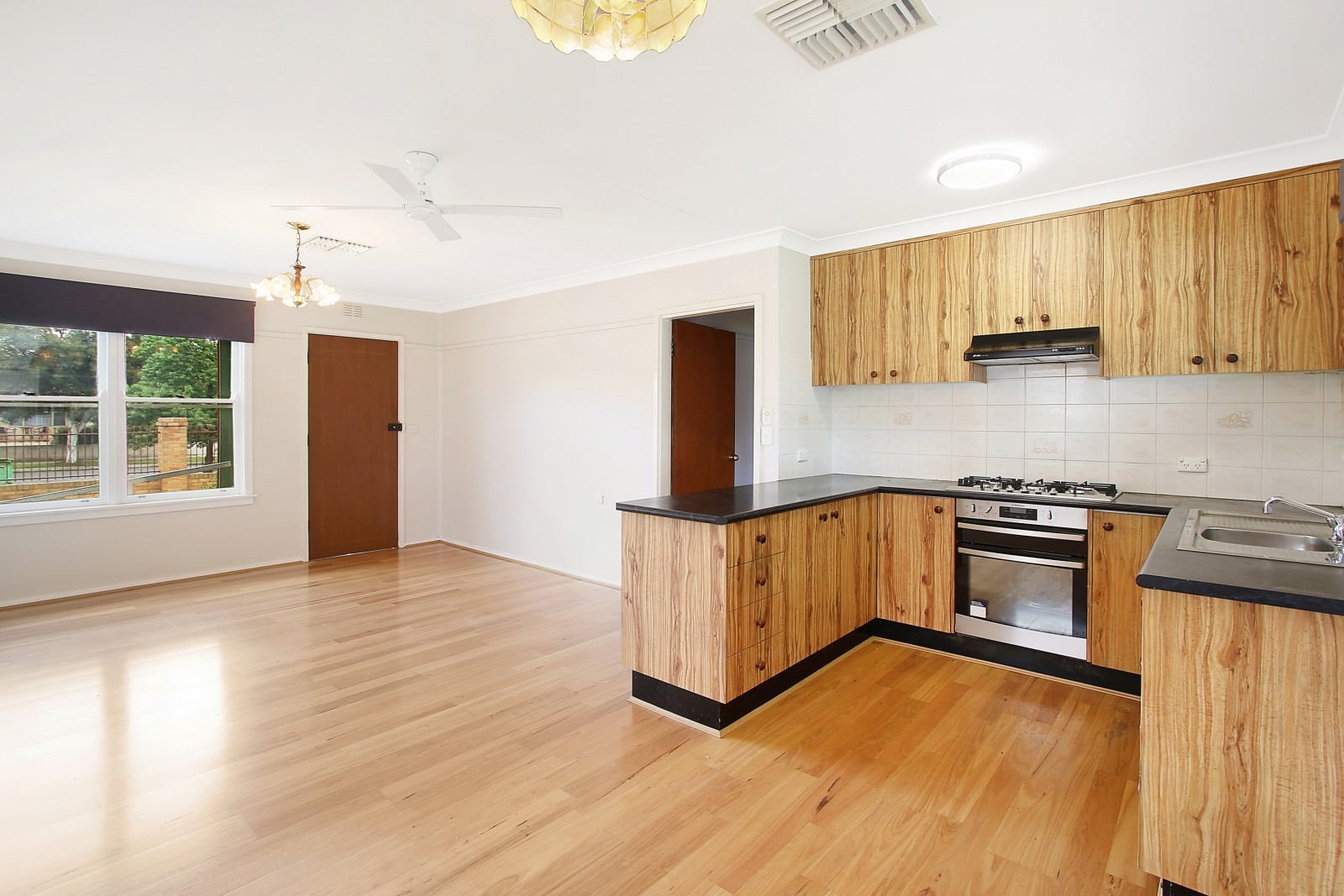 1048 Koonwarra Street, North Albury, NSW 2640