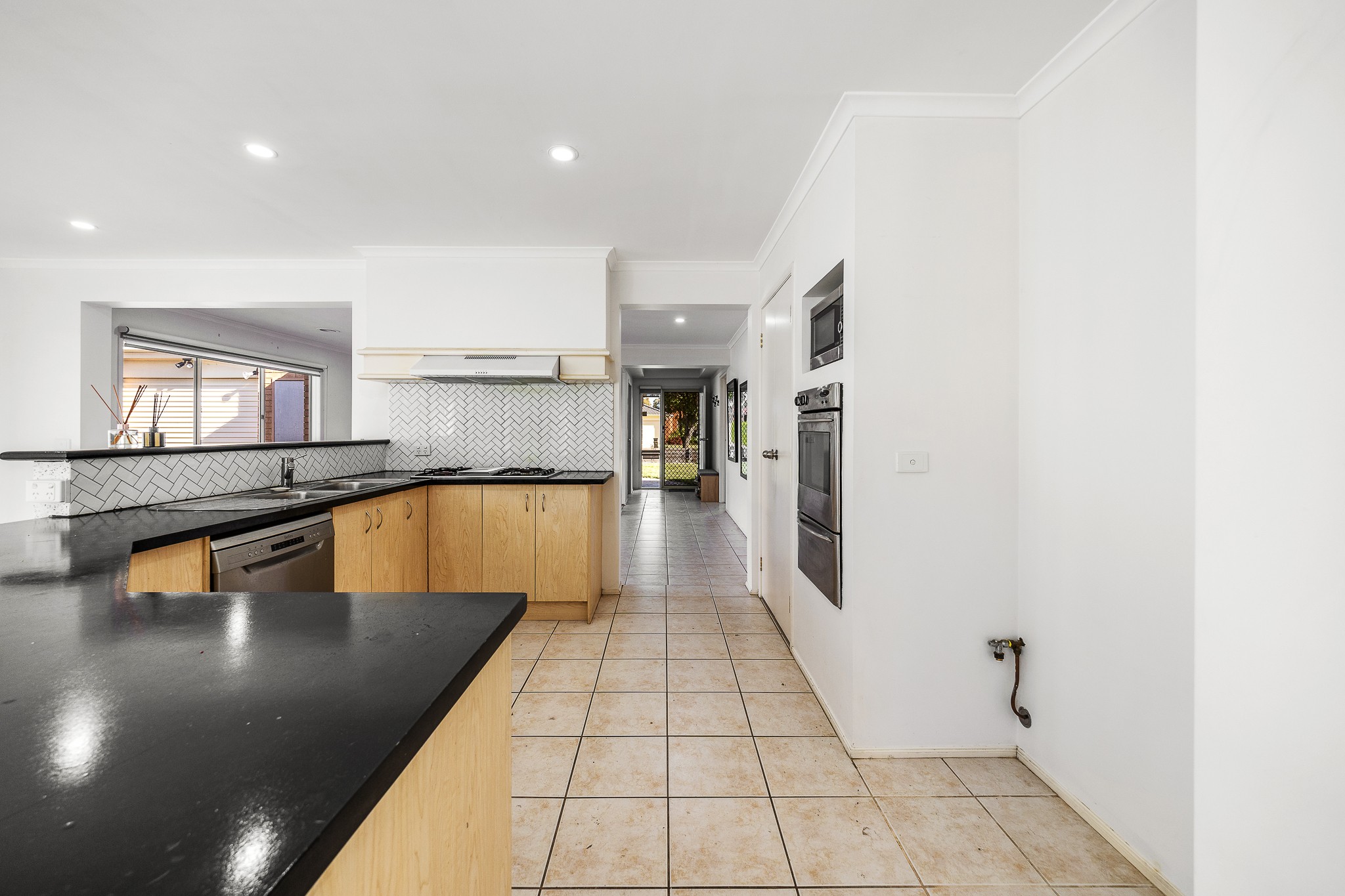 13 Middleham Close, Cranbourne West, VIC 3977