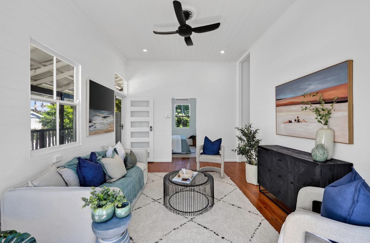 1/9a Anderson Street — photo from Ray White Townsville