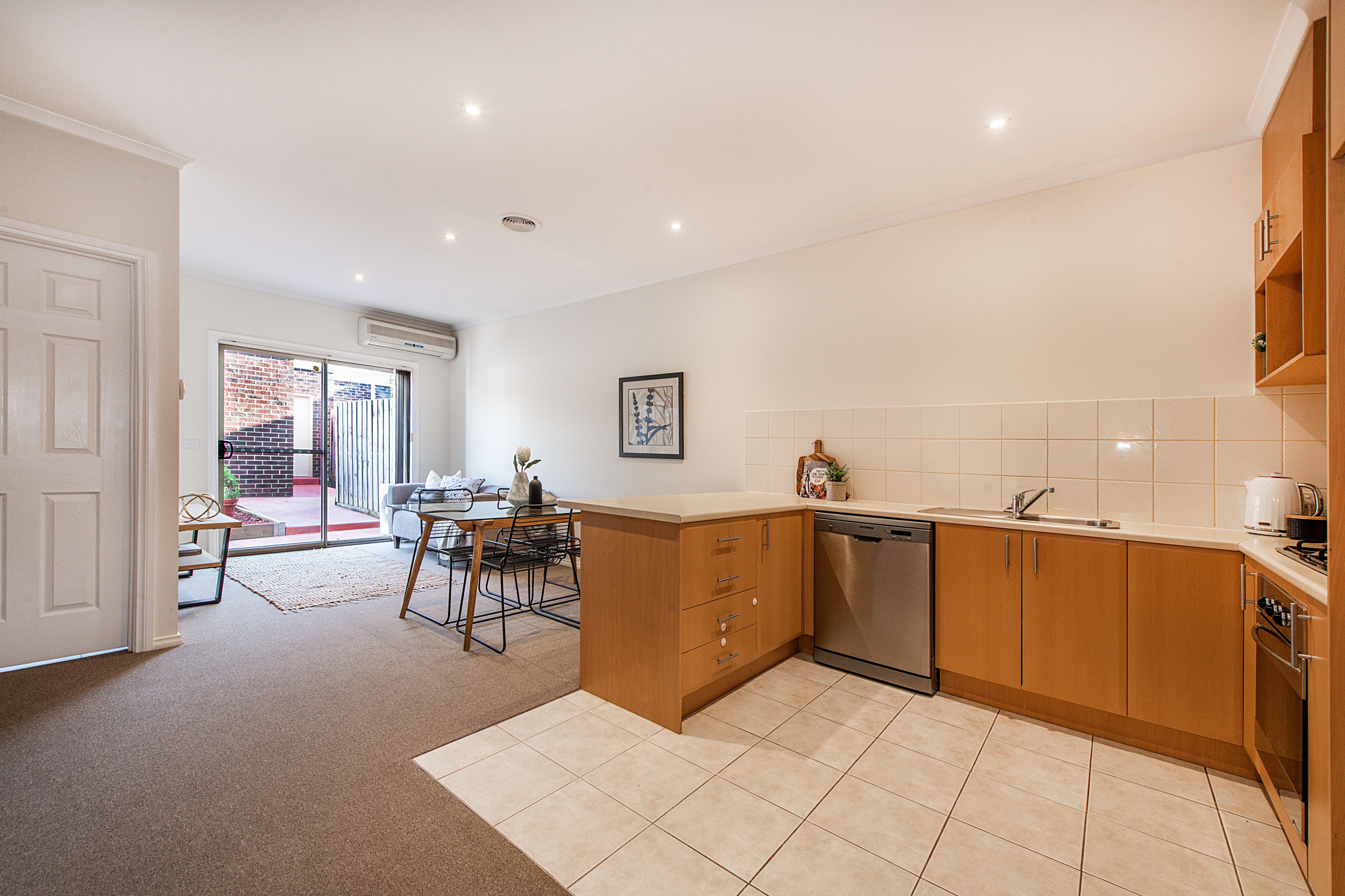 2/16 High Street, Bayswater, VIC 3153