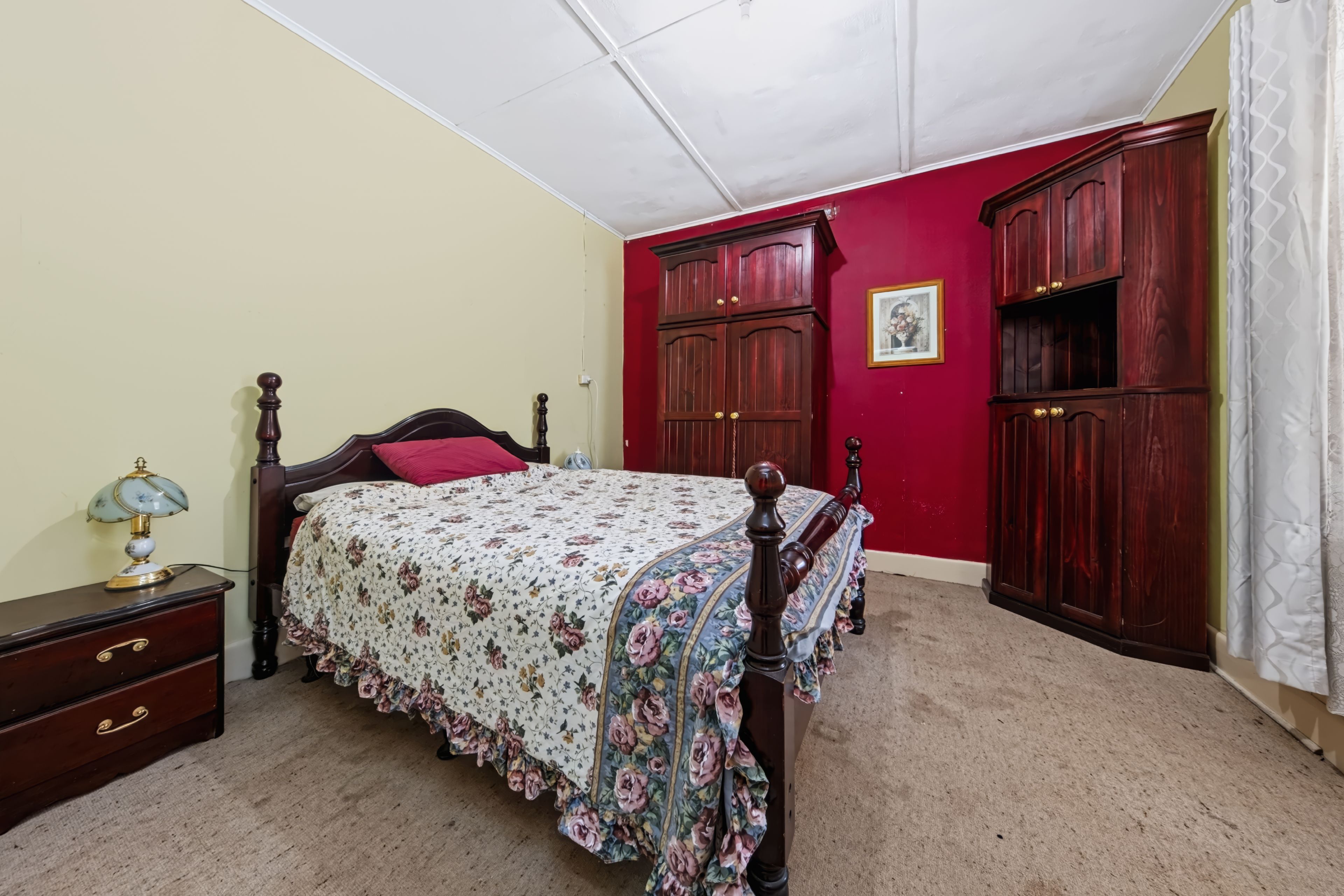 24 Ellis Street — photo 4 of 30