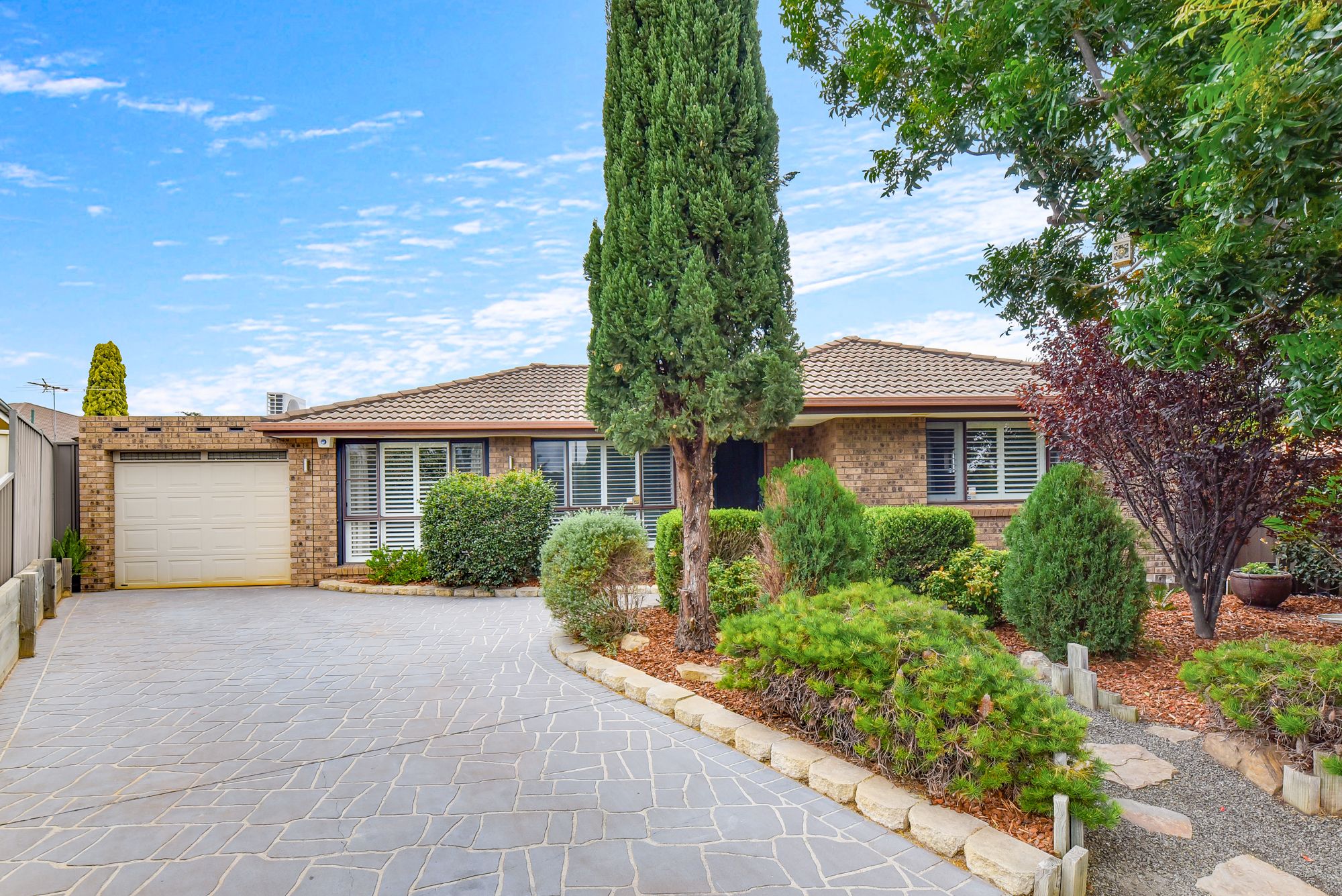 5 Nile Place, Kearns, NSW 2558