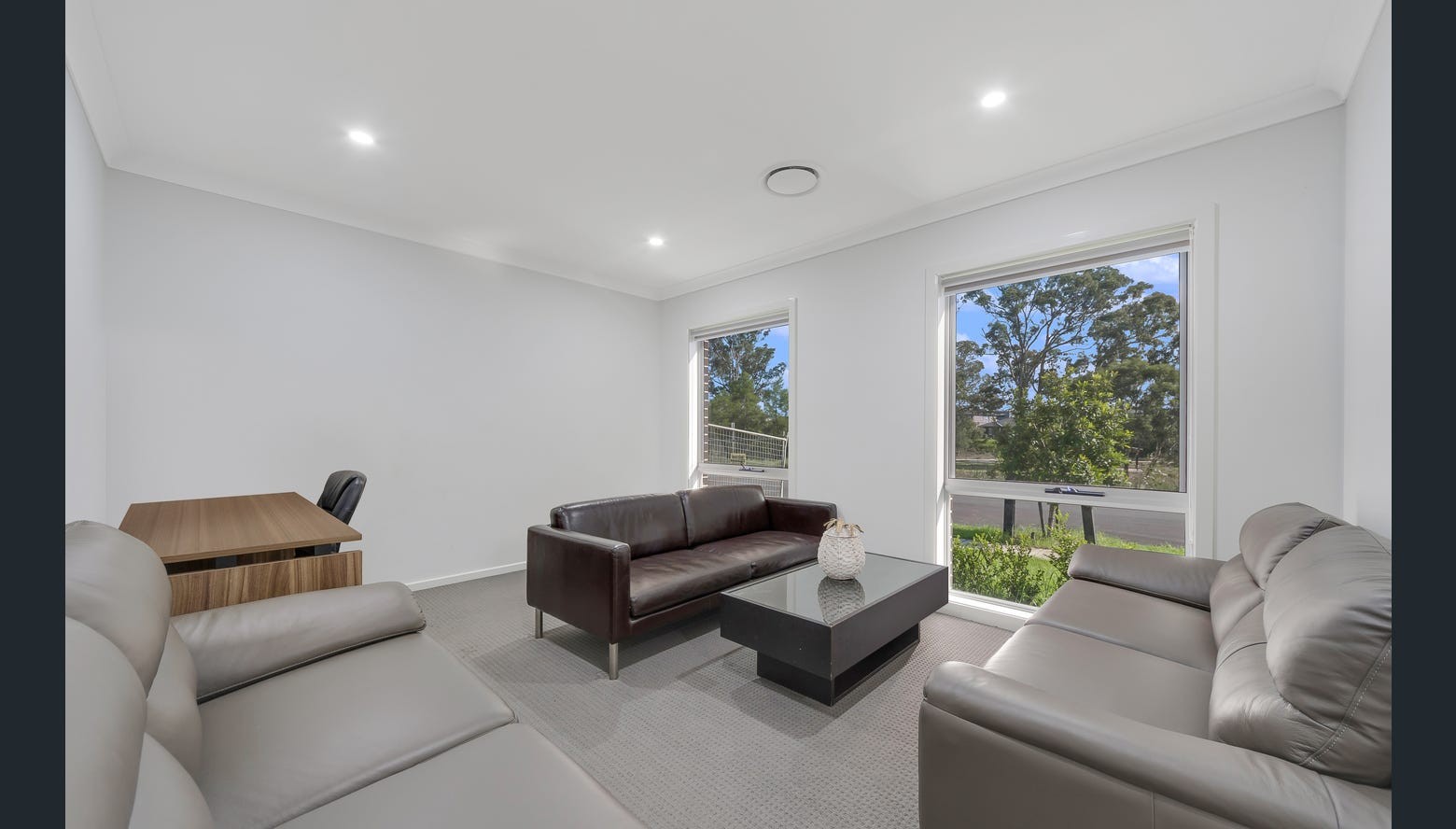 27 Wollahan Avenue, Denham Court, NSW 2565