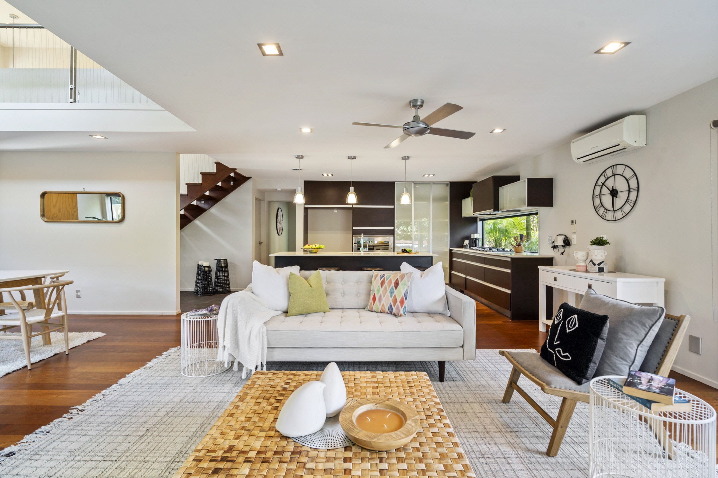 48 Newbury Place, Schnapper Rock, North Shore City