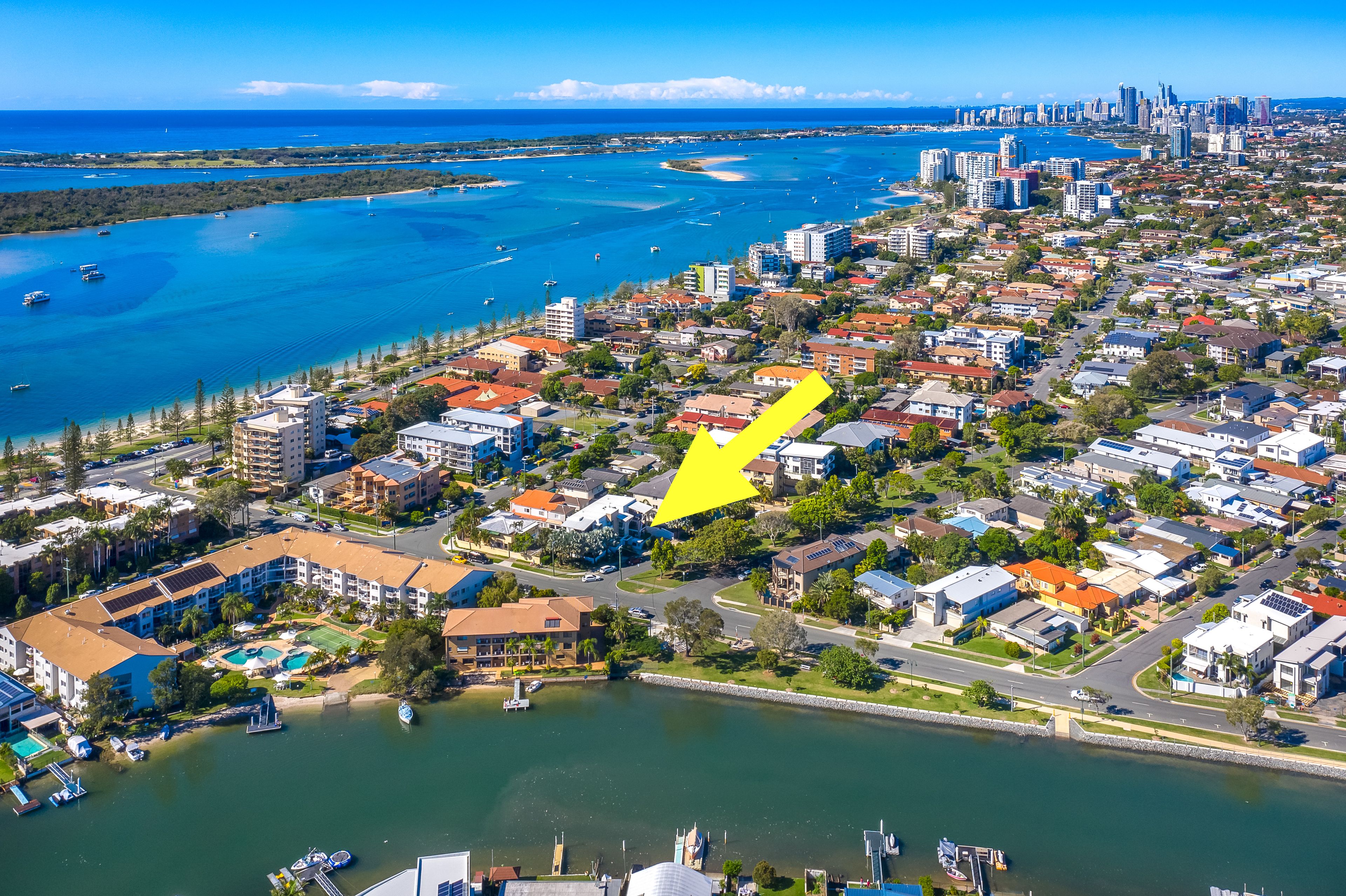 1/2 Oleander Avenue, Biggera Waters, QLD 4216