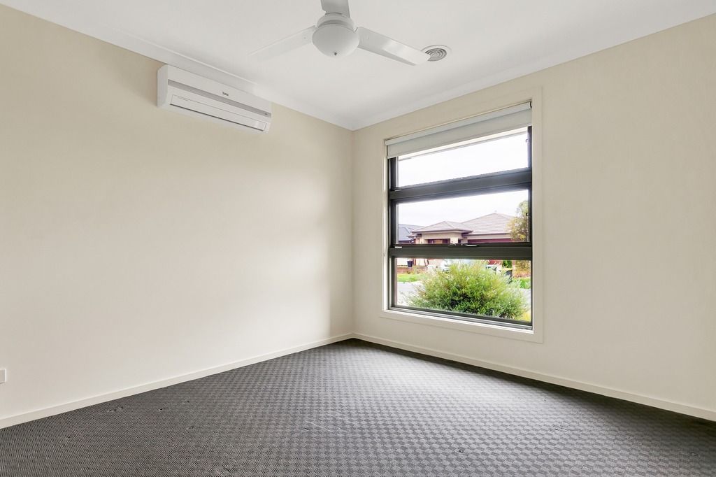 27 Allunga Way, Werribee, VIC 3030