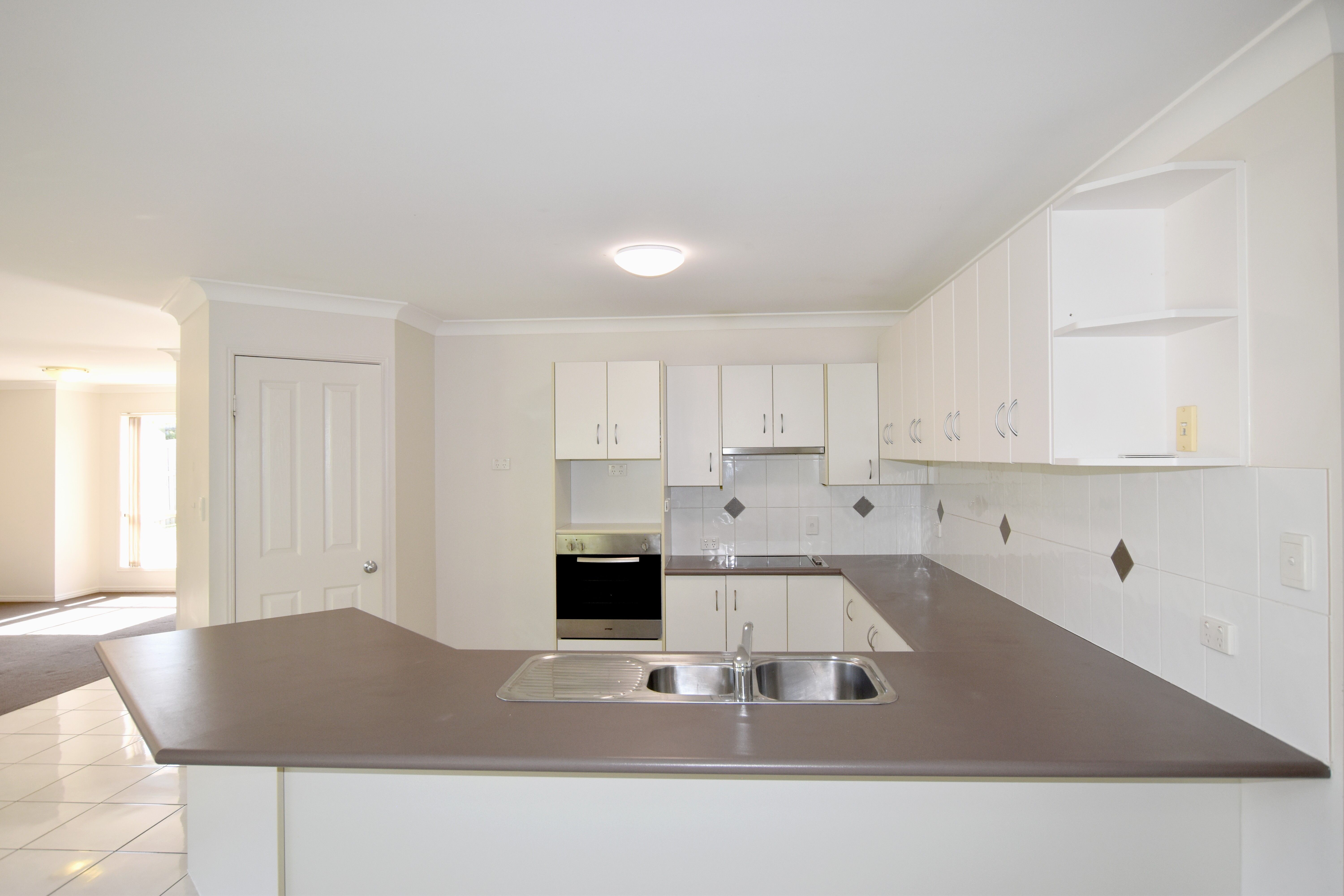 10 Christian Court, Glen Eden, QLD 4680