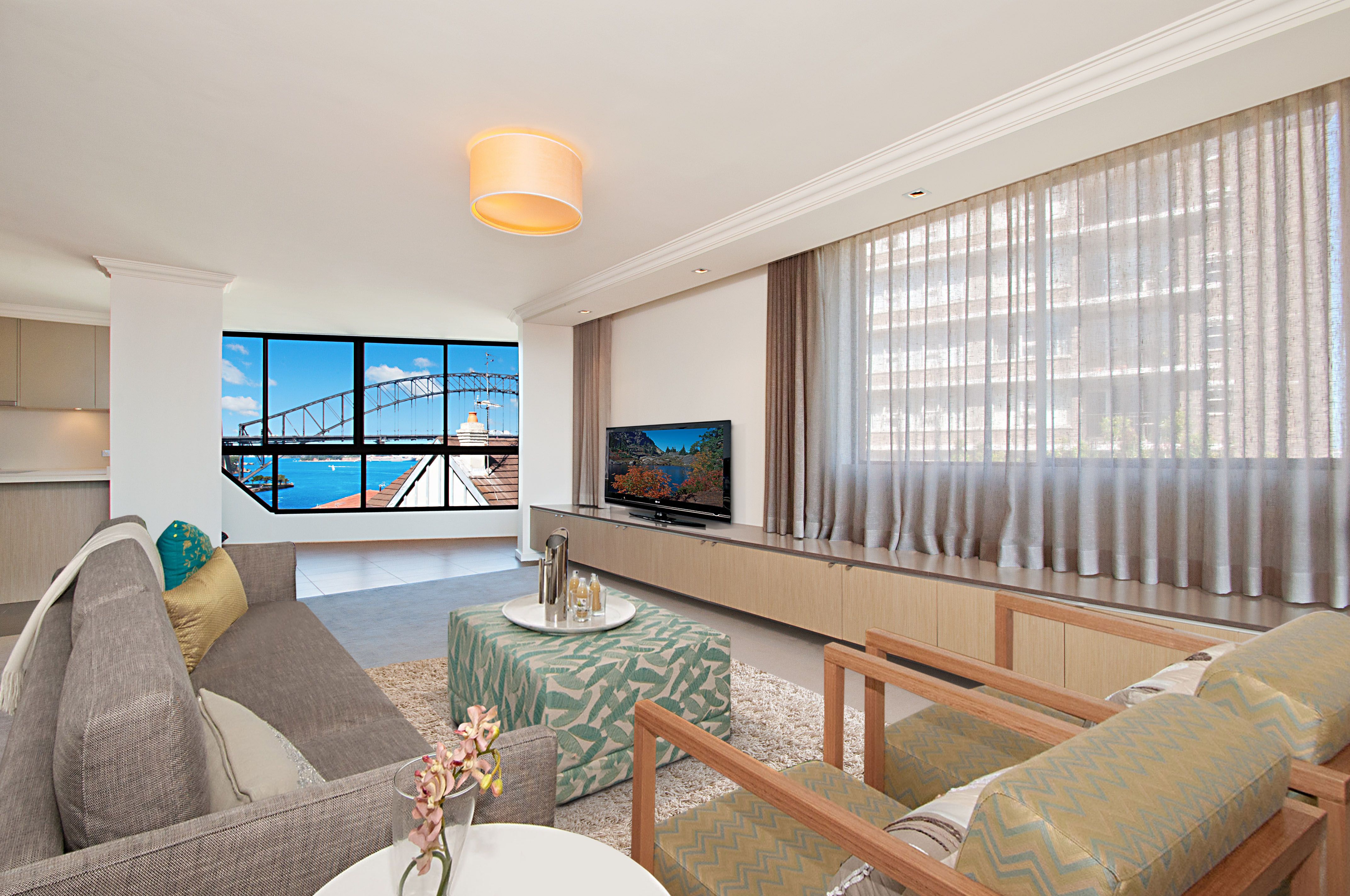 13/8-10 East Crescent Street, McMahons Point, NSW 2060