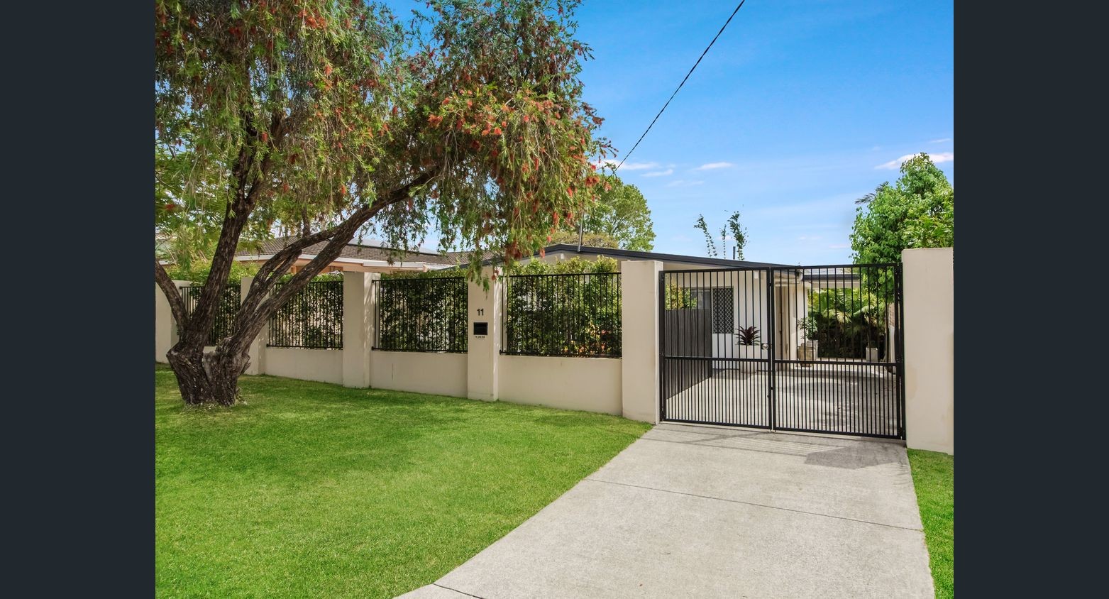 11 Larwon Terrace, Southport, QLD 4215