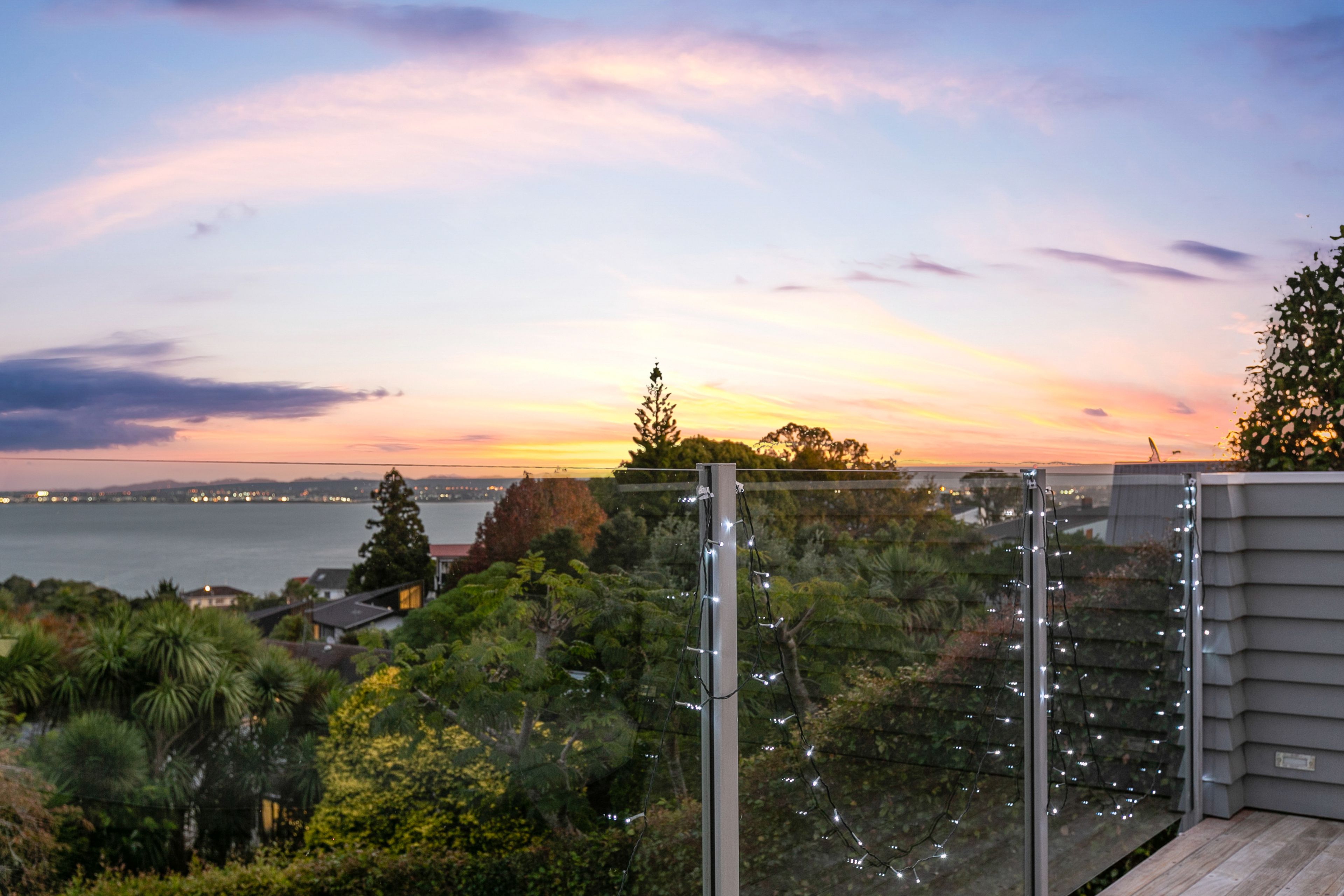 16 Hadfield Street, Beach Haven, North Shore City