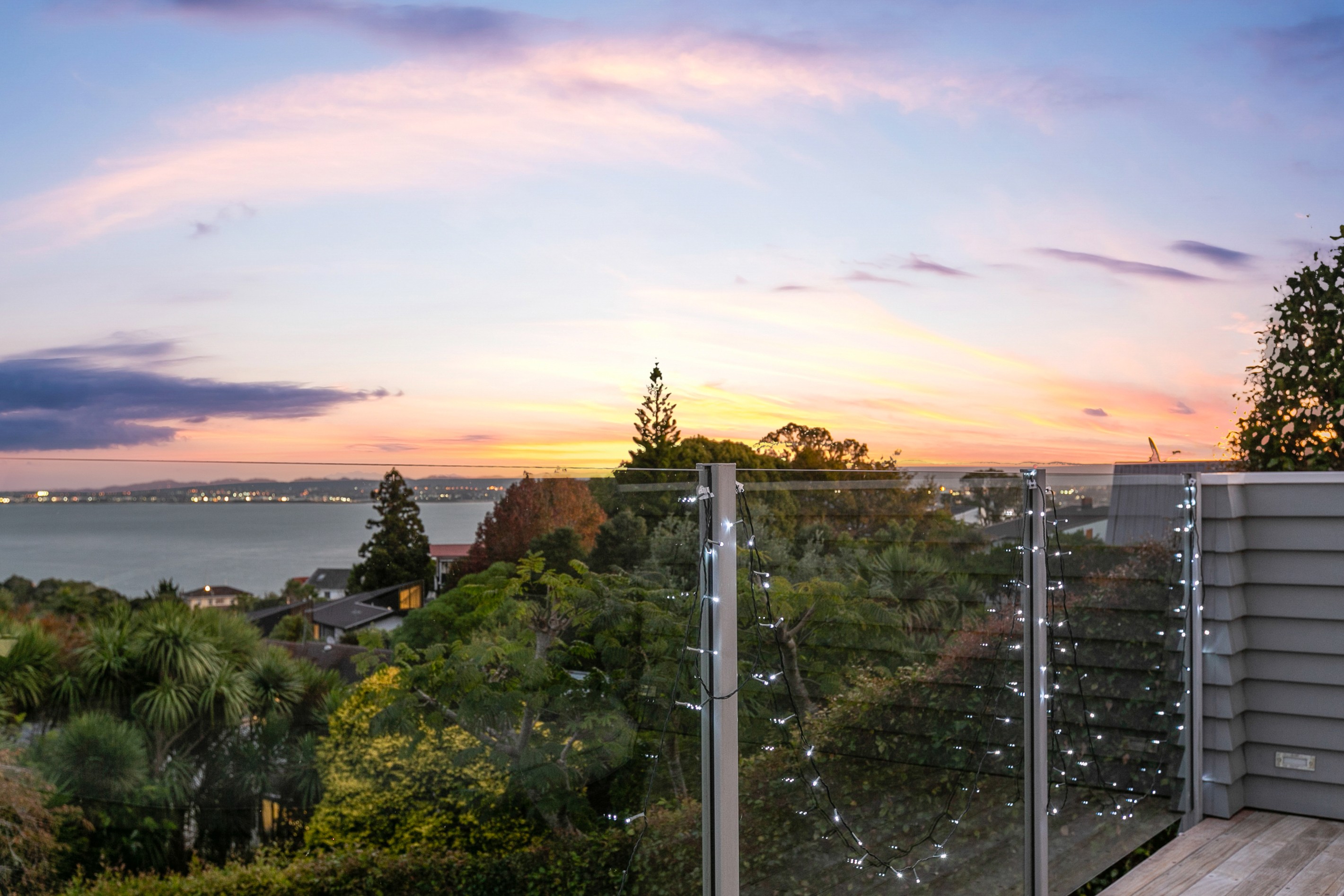 16 Hadfield Street, Beach Haven, North Shore City