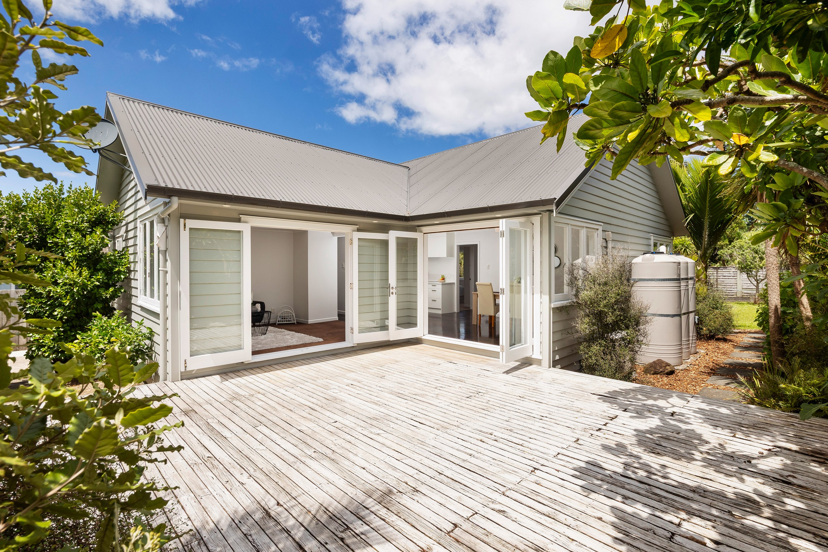 32 Pine Avenue, Henderson, Waitakere City