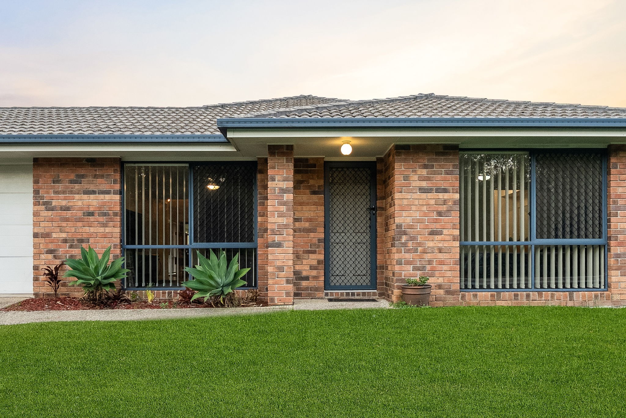 12 Cherokee Place, Heritage Park, QLD 4118